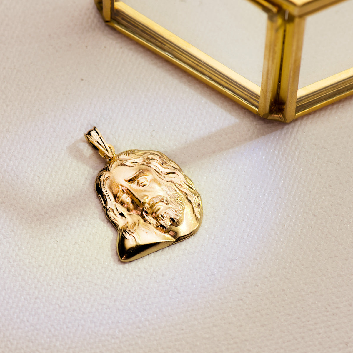 18K Christusportrethanger 23X19MM