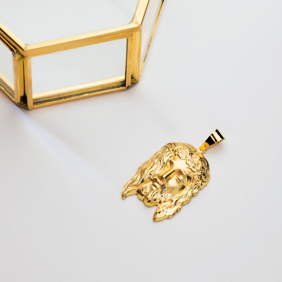 Pendentif Visage Saint Christ Or Jaune 18K 35X20 mm
