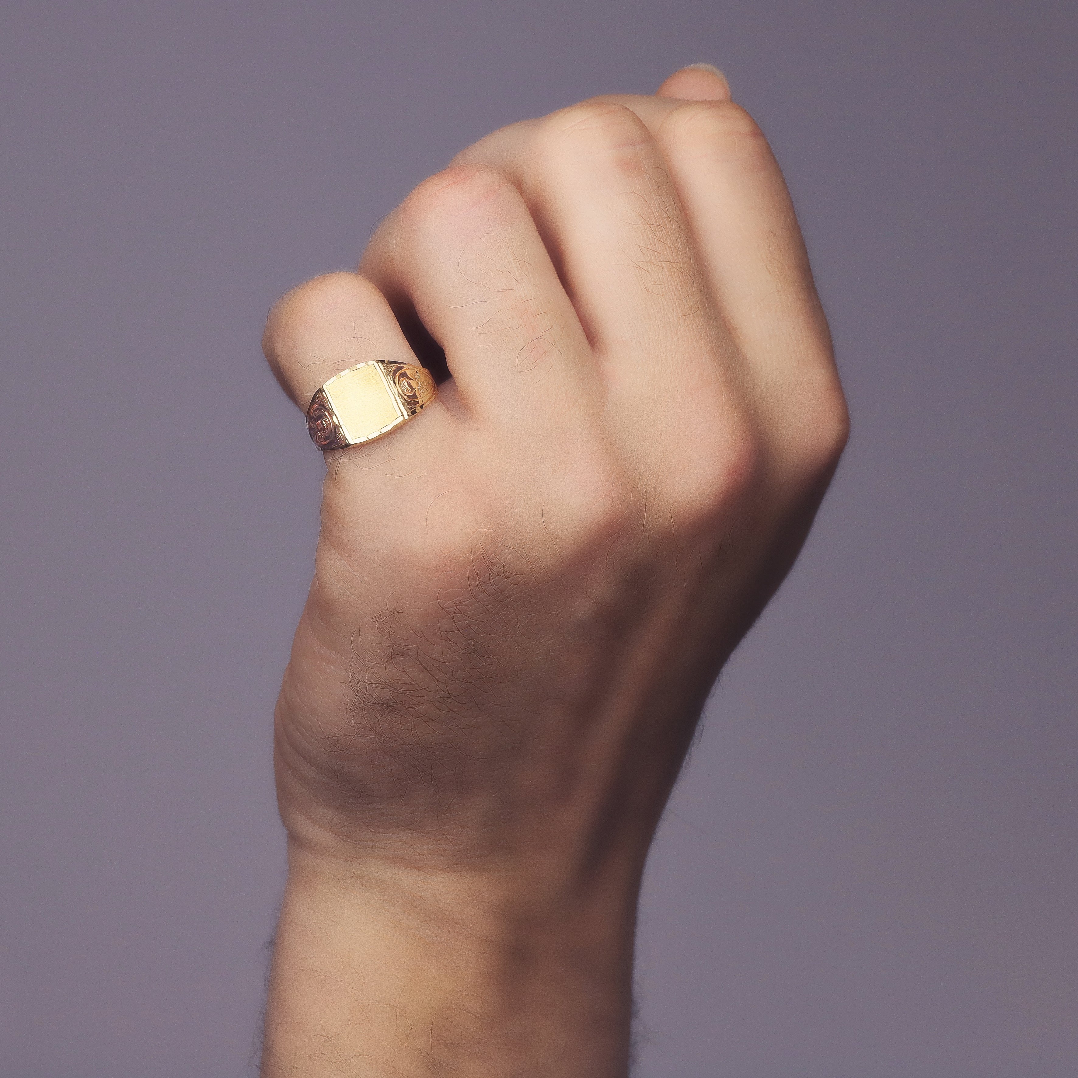 18K पीला सोना स्क्वायर क्रॉस सिग्नेट रिंग 12X10MM