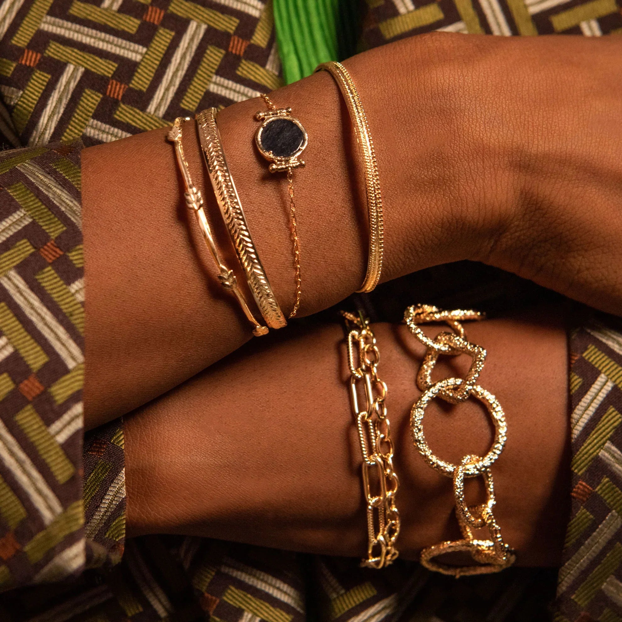 Salomé - Aventurijn - Vergulde armband - Ana en Cha bekijken 2
