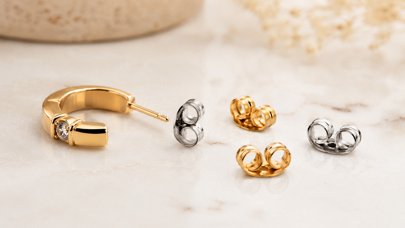 J'ai perdu la poussette de ma boucle d'oreille : comment la remplacer ?