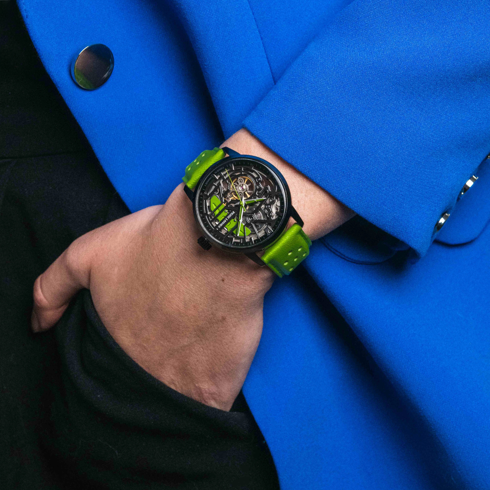 Montre femme Pierre Lannier PADDOCK 145G877 – cadran squelette noir bracelet cuir perforé vert – vue 2