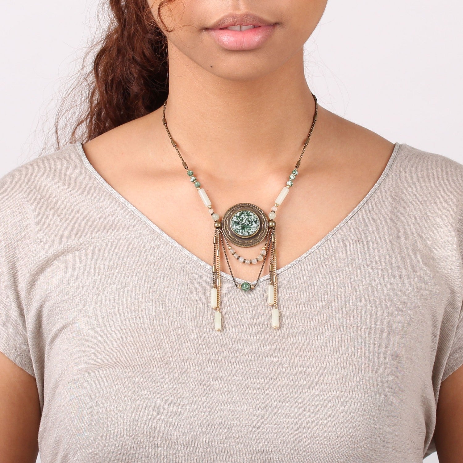 Détail pierres jade jaspe collier 15--27596 Nature Bijoux