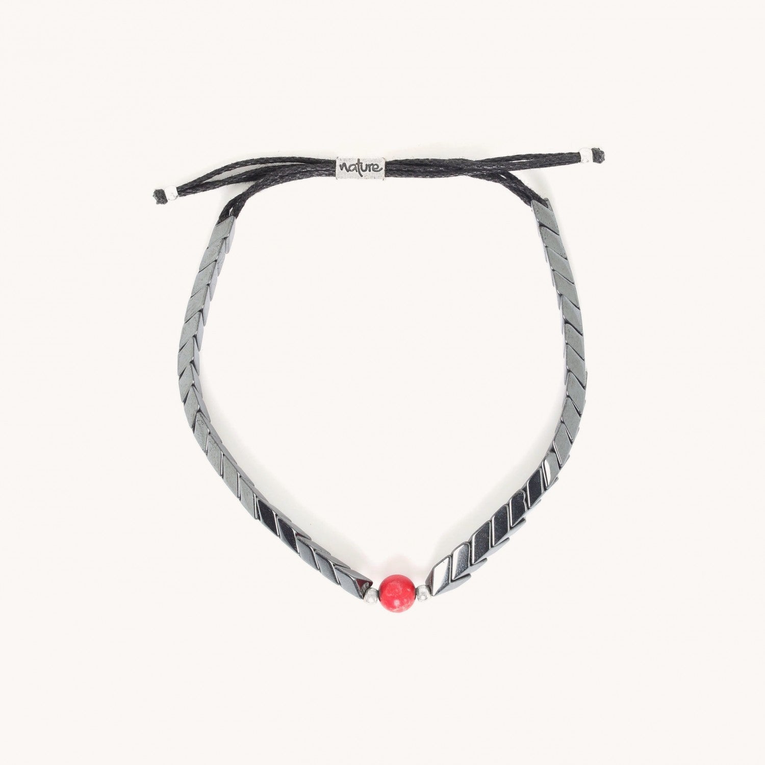 Détail hématite rouge sur bracelet 13--33455 Nature Bijoux