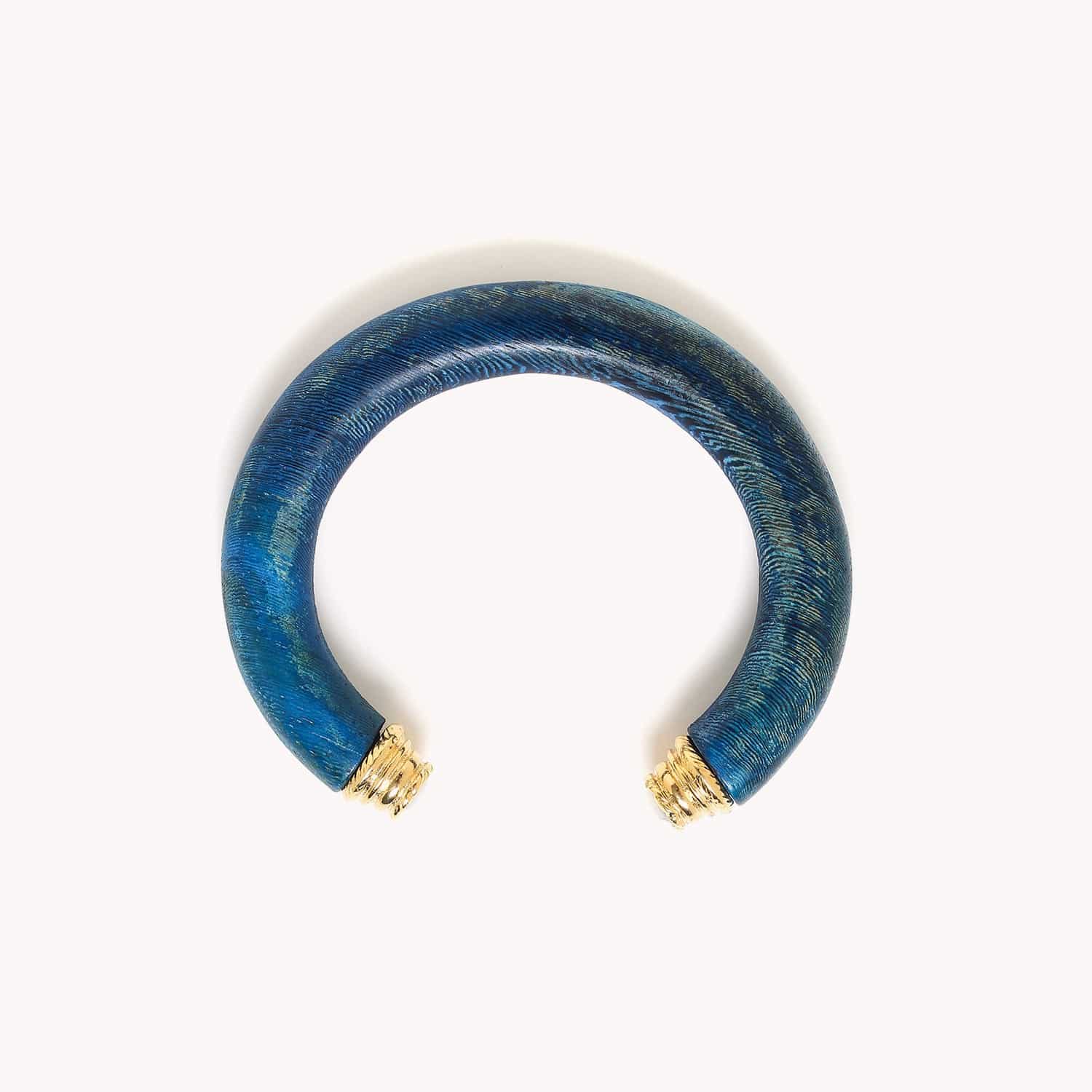 Bracelet Kinsley porté détail bois Robles 13--43232 Nature Bijoux