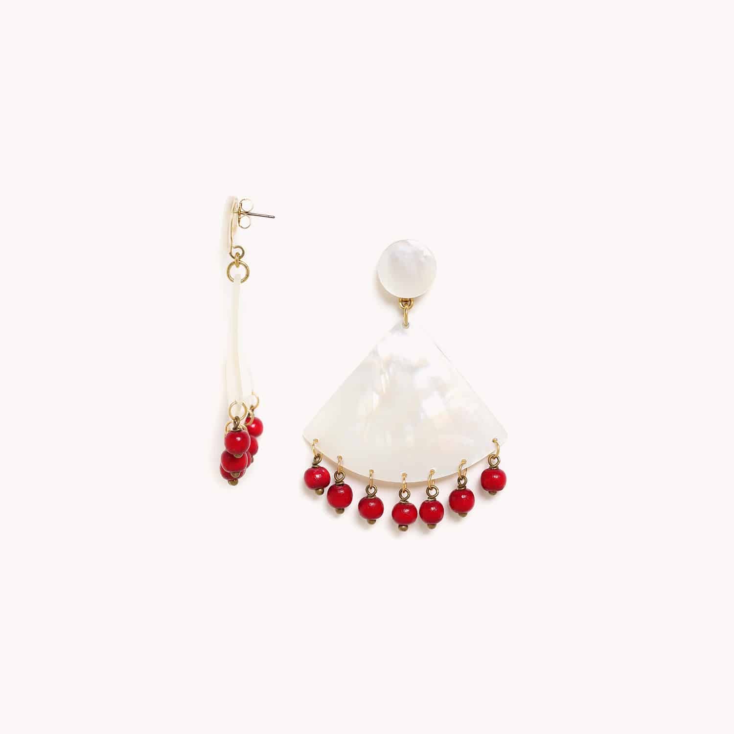 Détail perles bois rouge cerise 12--78923 Nature Bijoux