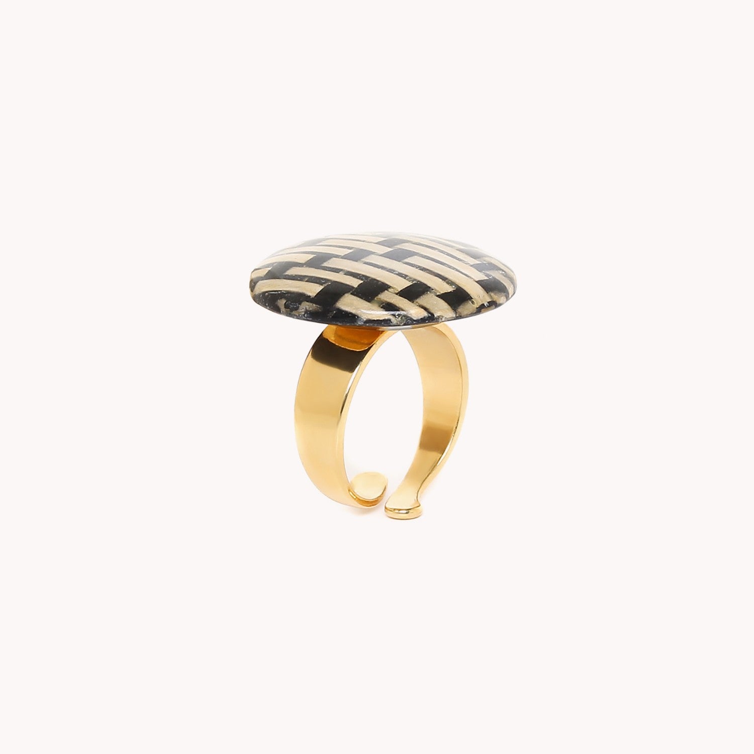 Détail bague ronde ajustable 19CP24972 Nature Bijoux