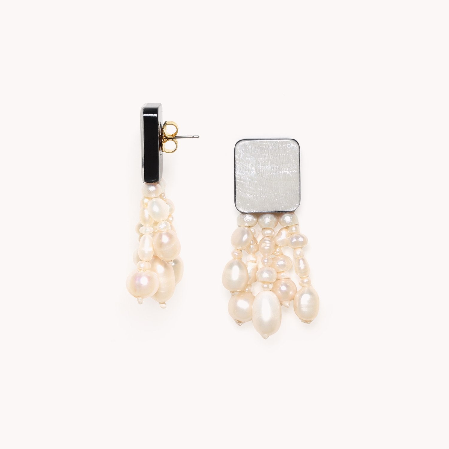 Détail perles et poussoir boucles d'oreille 12CP79380 Nature Bijoux
