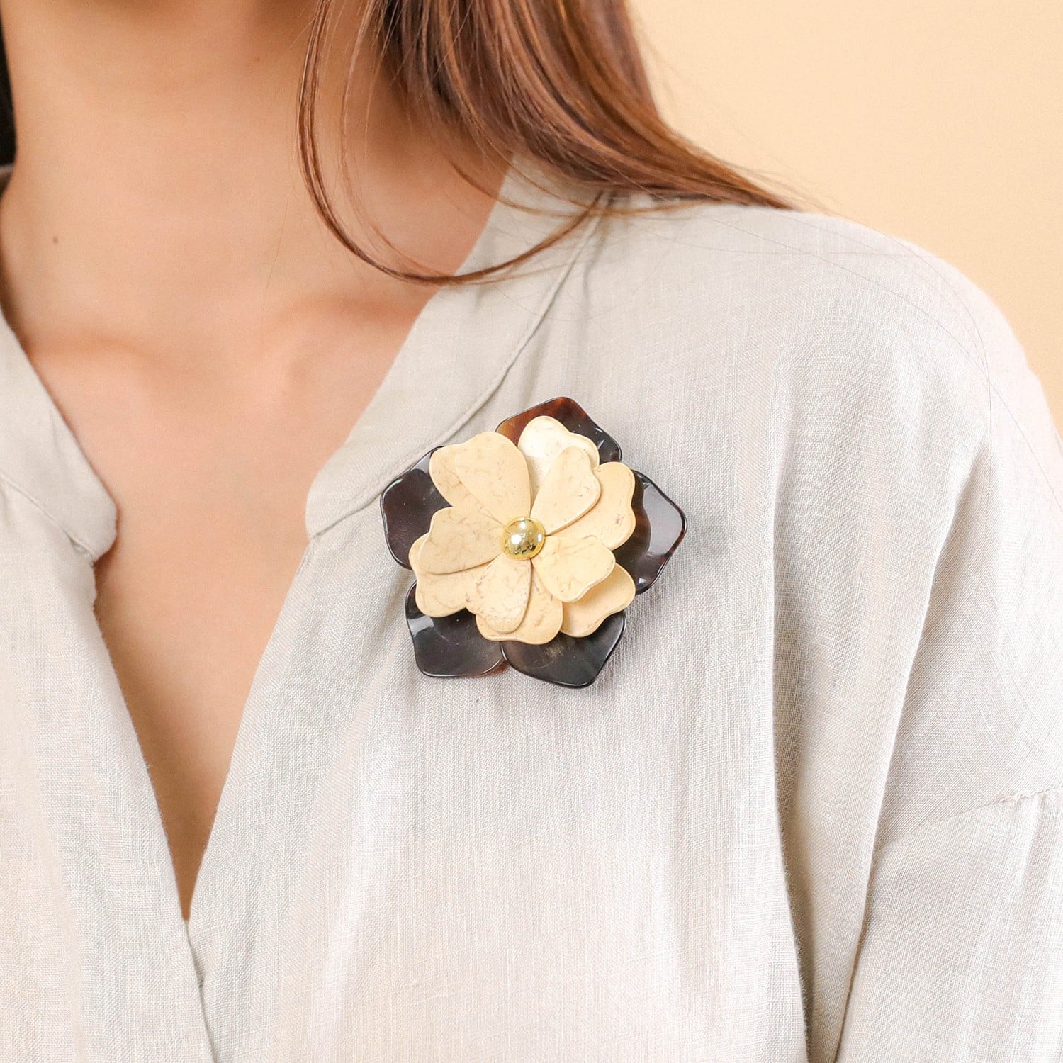 Détail matière graines et os corne 10--23905 Flora Nature Bijoux