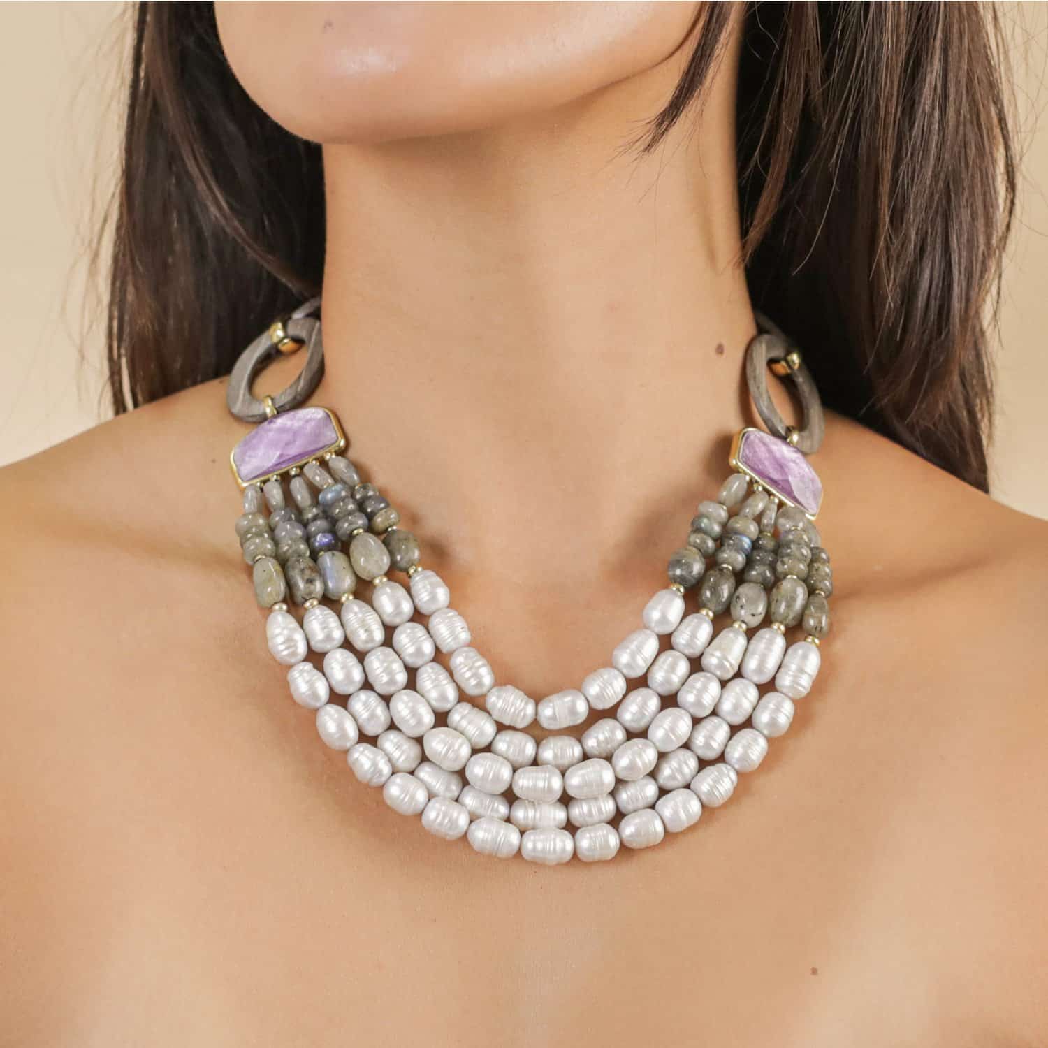 Collier porté détail matières plastron Nature Bijoux 15--43460