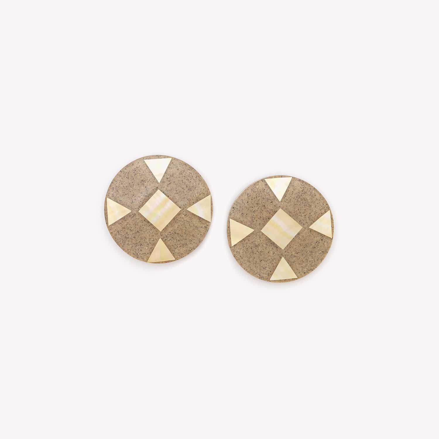 Boucles d'oreilles Golden Hour nacre dorée laiton 12--79920 Nature Bijoux