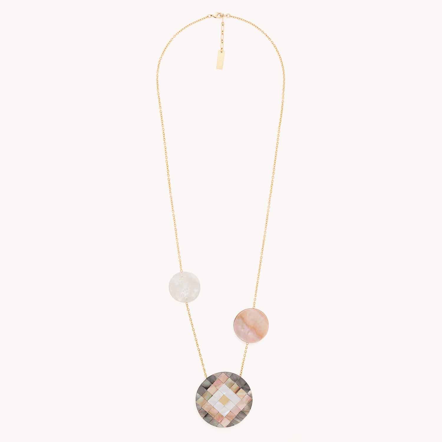 Détail nacre collier San Lazzaro 15--43560 Nature Bijoux