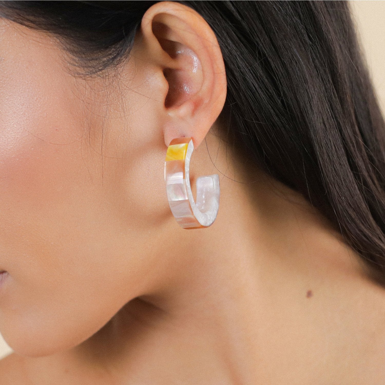 Détail nacre brune boucles d'oreille 12--90295 Nature Bijoux