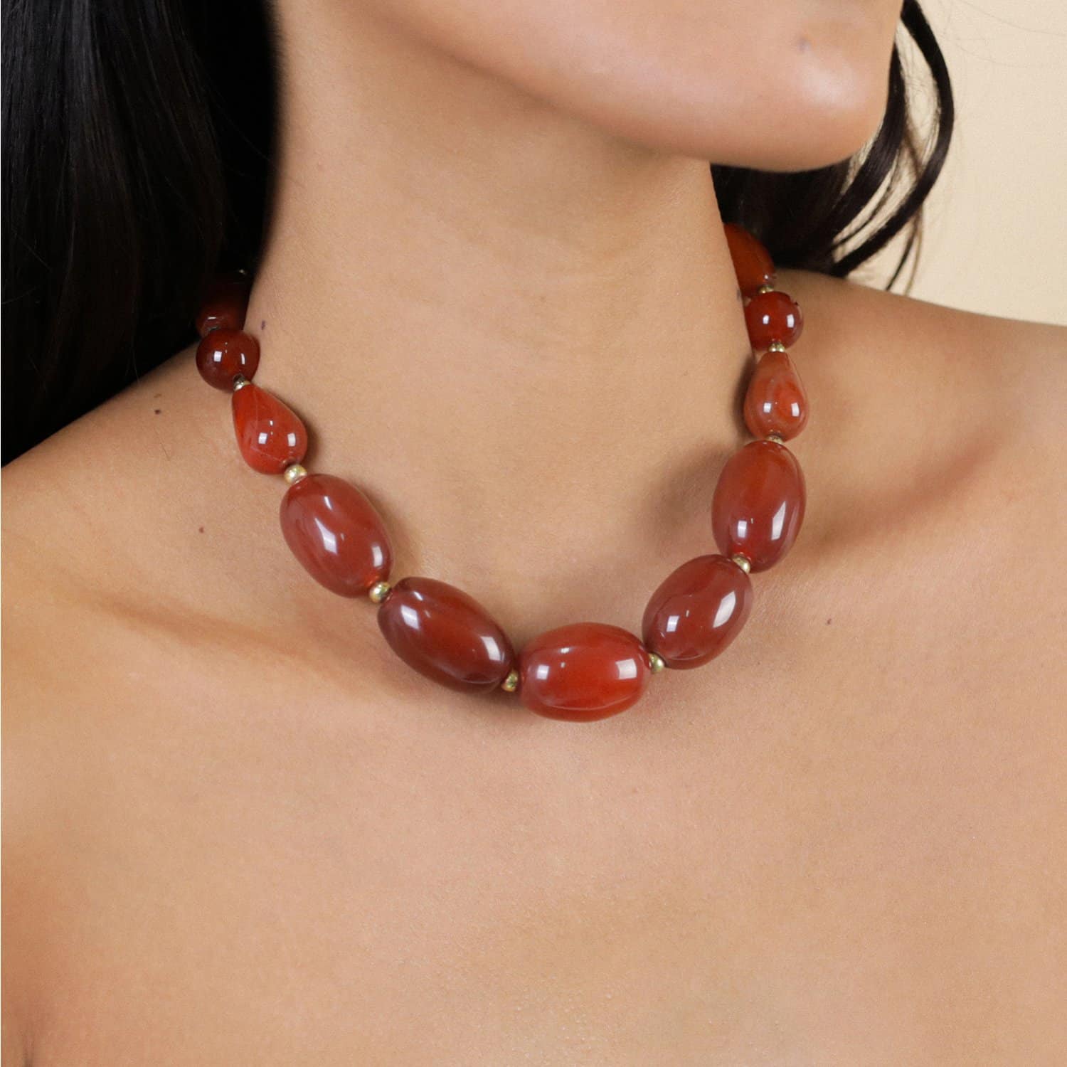 Détail perles agate rouge 15--43571 Nature Bijoux
