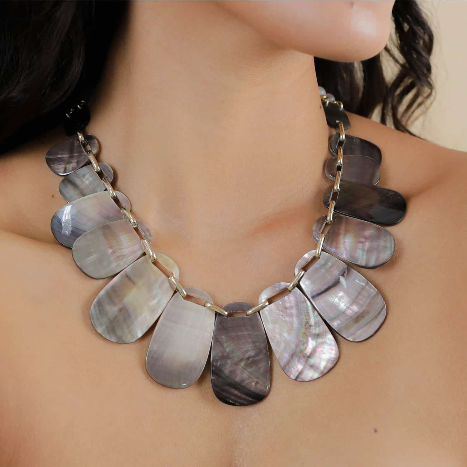 Détail matière fluorite arc-en-ciel 15--43750 Nature Bijoux
