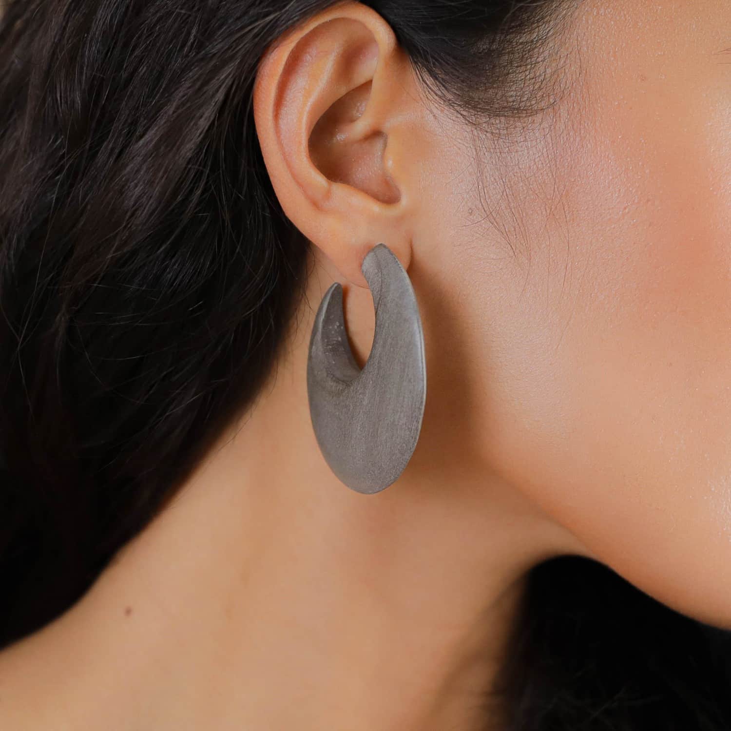 Détail matière ébène gris 12--90571 Nature Bijoux
