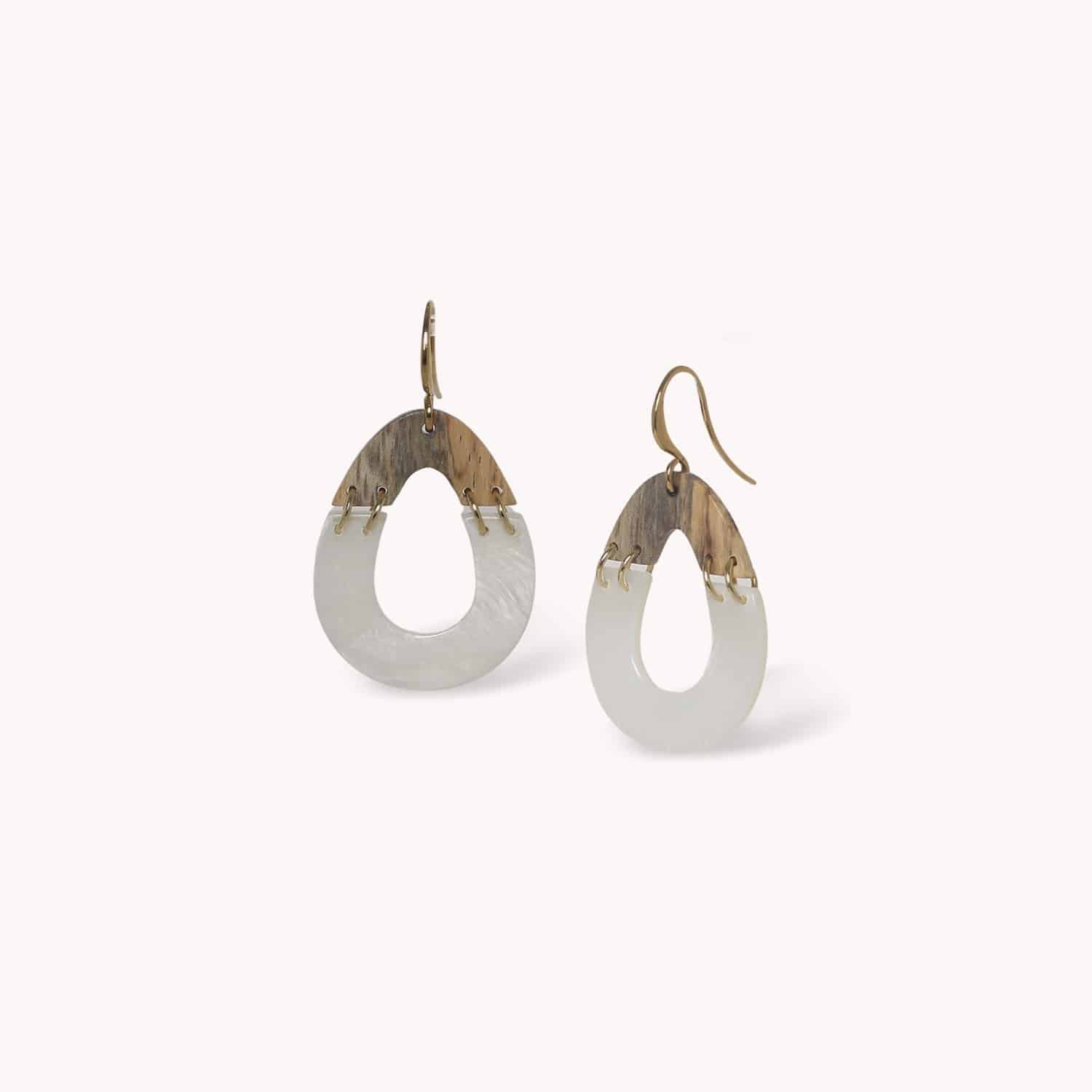 Boucles d'oreille Double Drop nacre blanche bois tamarinier 12--90771 Nature Bijoux