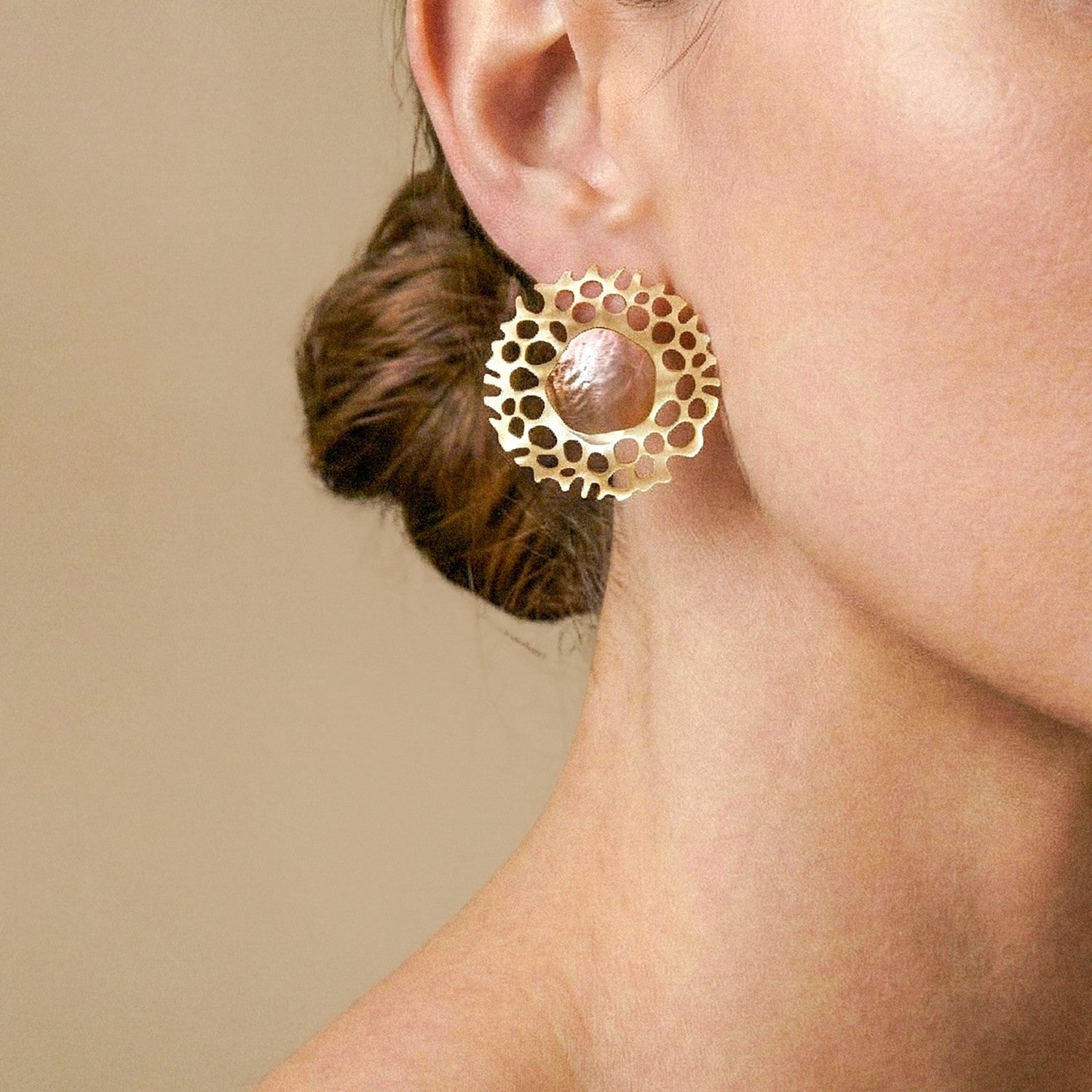 Détail nacre dorée clips 11--90760 Nature Bijoux