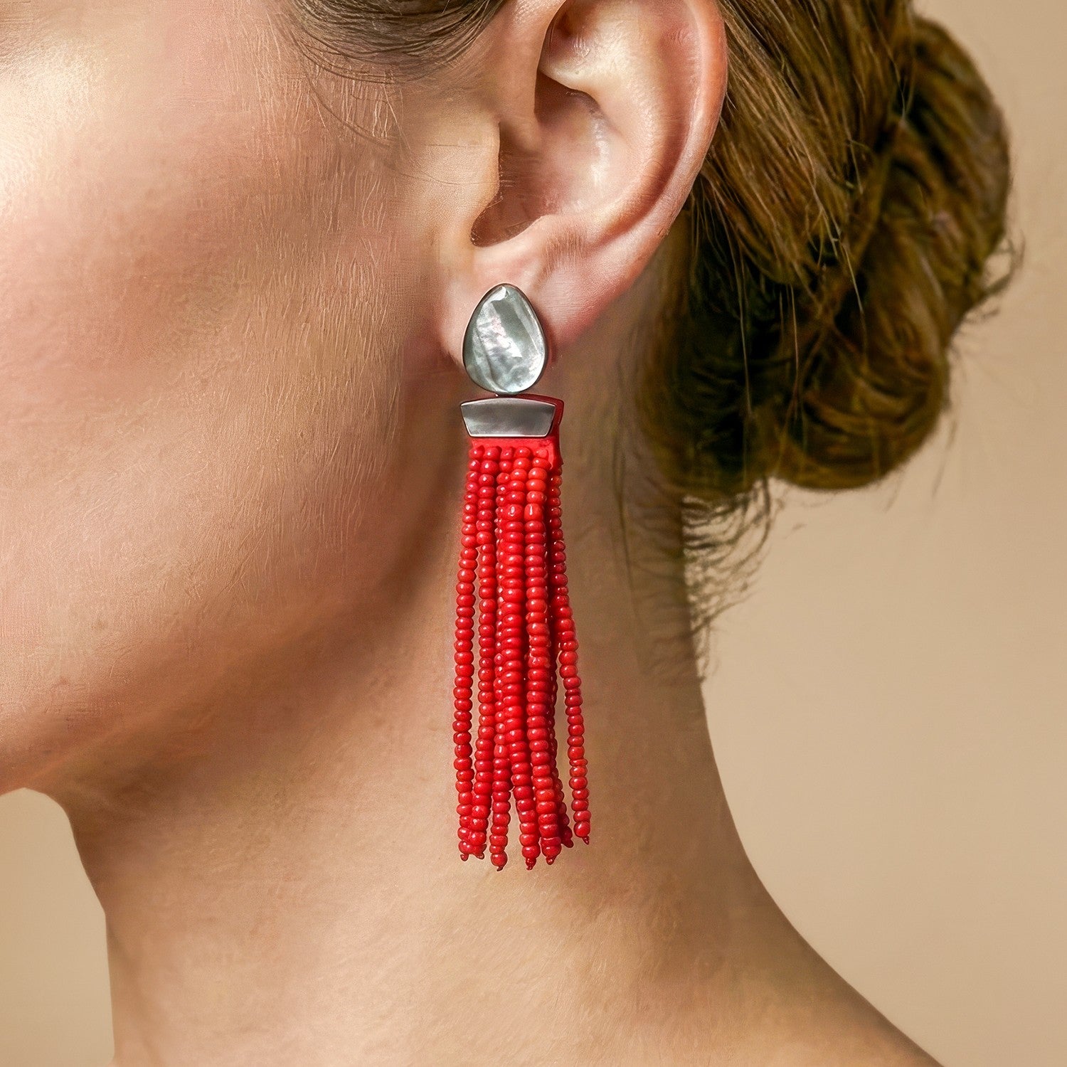 Détail perles longues rangs 12--90686 Nature Bijoux