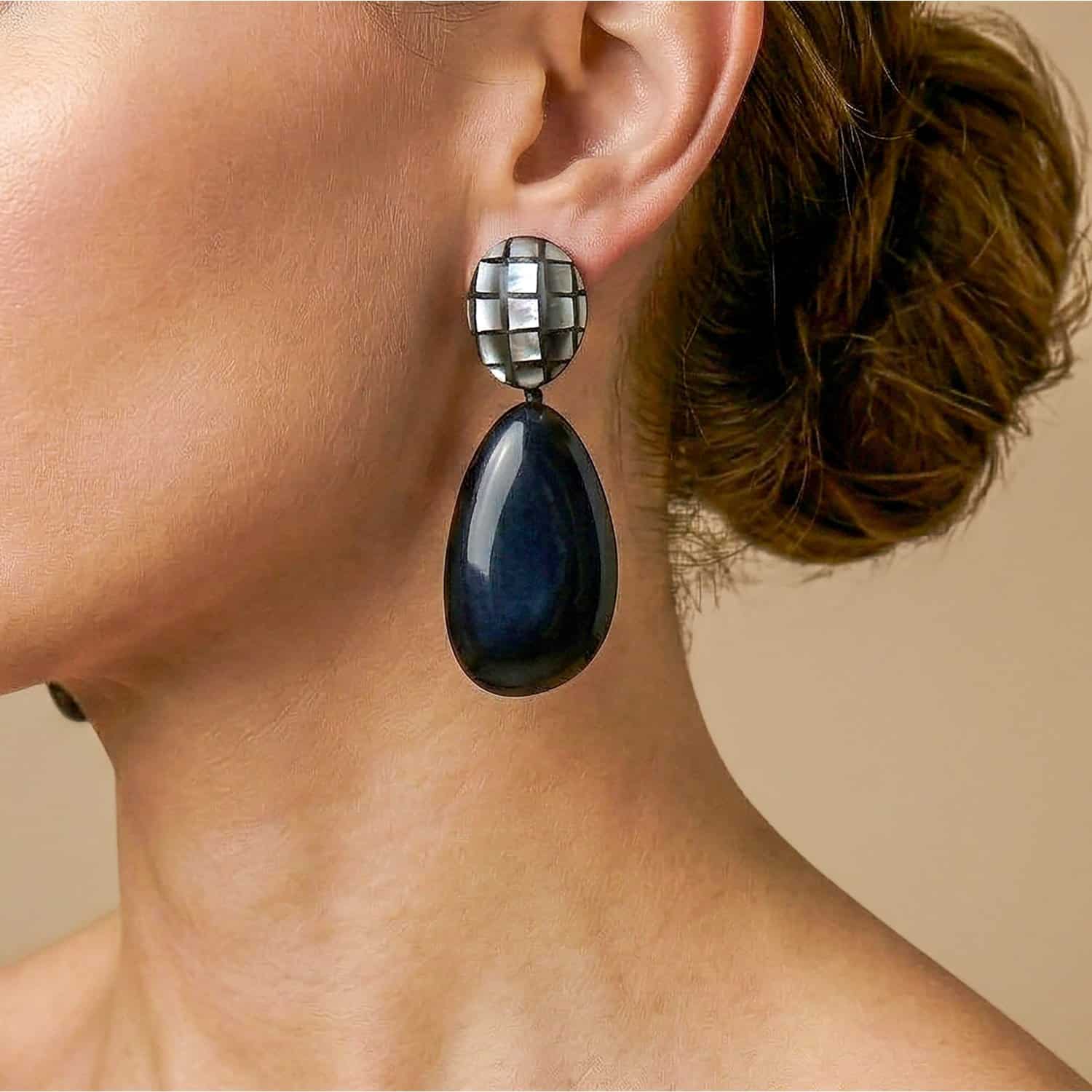Détail porté top nacre noire 12--90743 Nature Bijoux