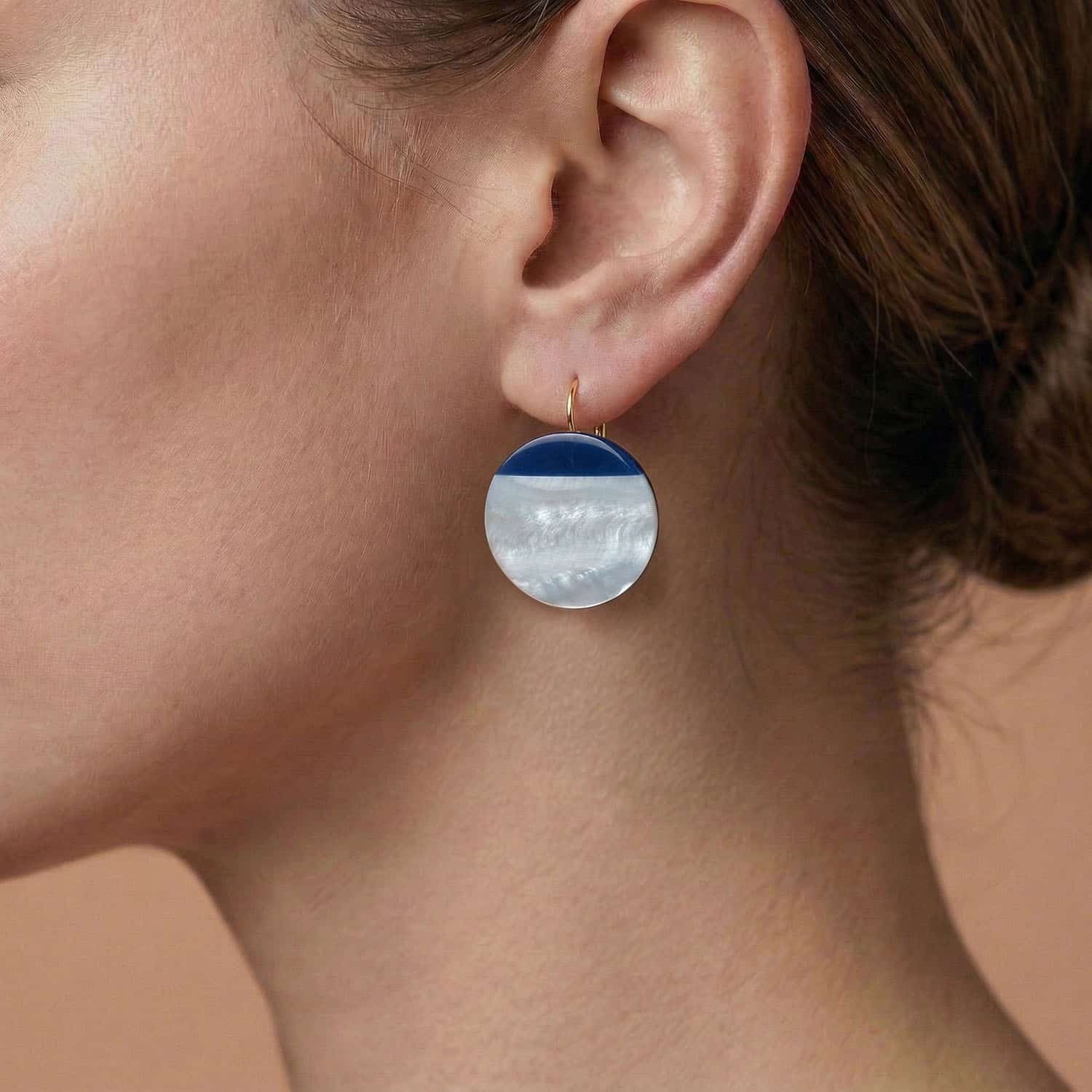 Détail matière nacre perlière bleue marine 12--90734 Nature Bijoux