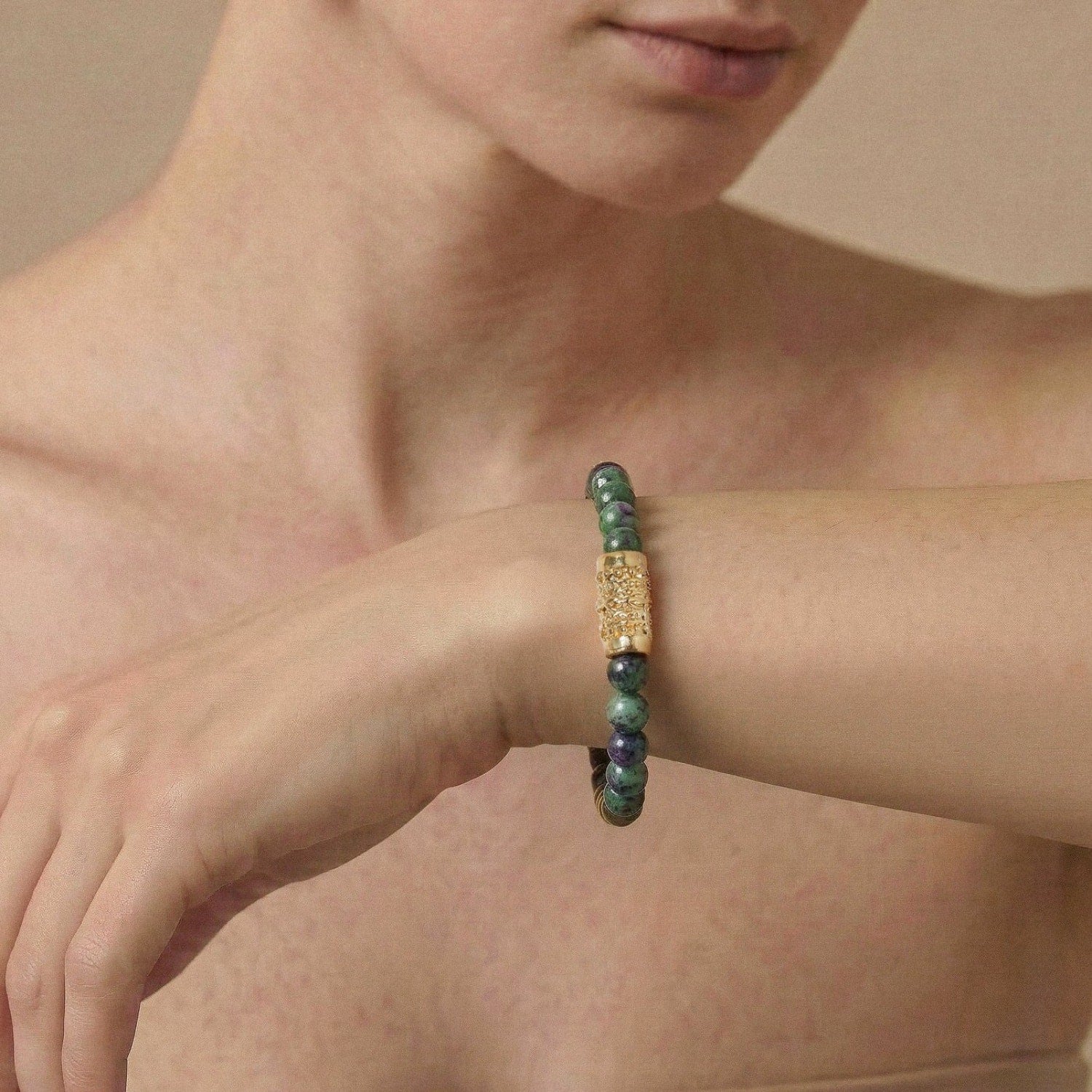 Bracelet extensible détail zoisite 13--44747 Nature Bijoux