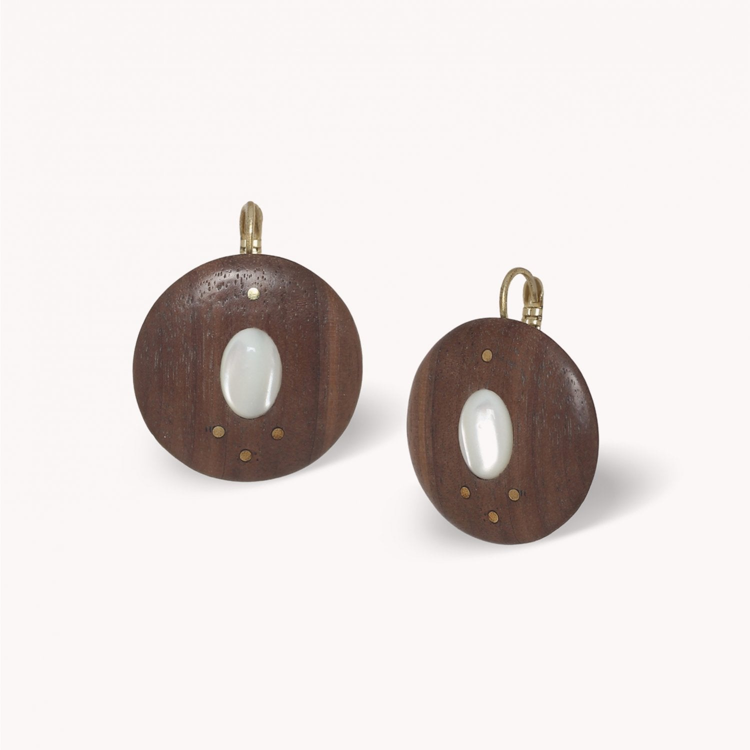 Boucles d'oreilles Oman petites dormeuses rondes laiton 12--90791 Nature Bijoux