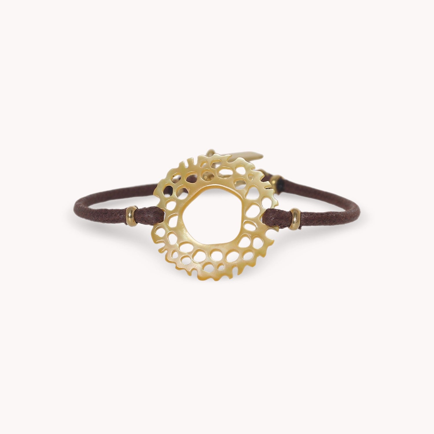 Bracelet Corallium anneau nacre dorée cordon chocolat 13--44660 Nature Bijoux