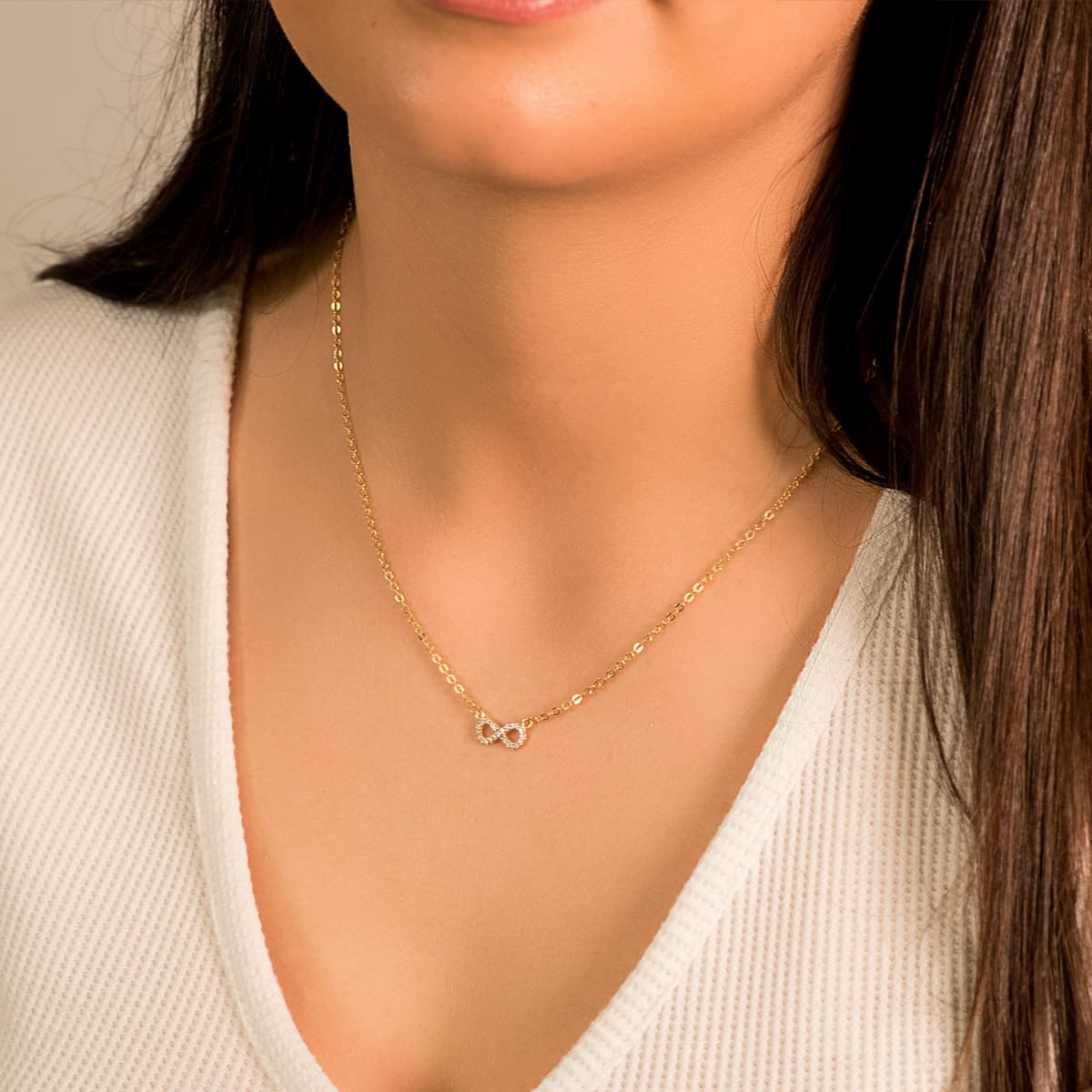18K tofarvet guld Infinity vedhæng 12X5 mm kæde ????45 cm