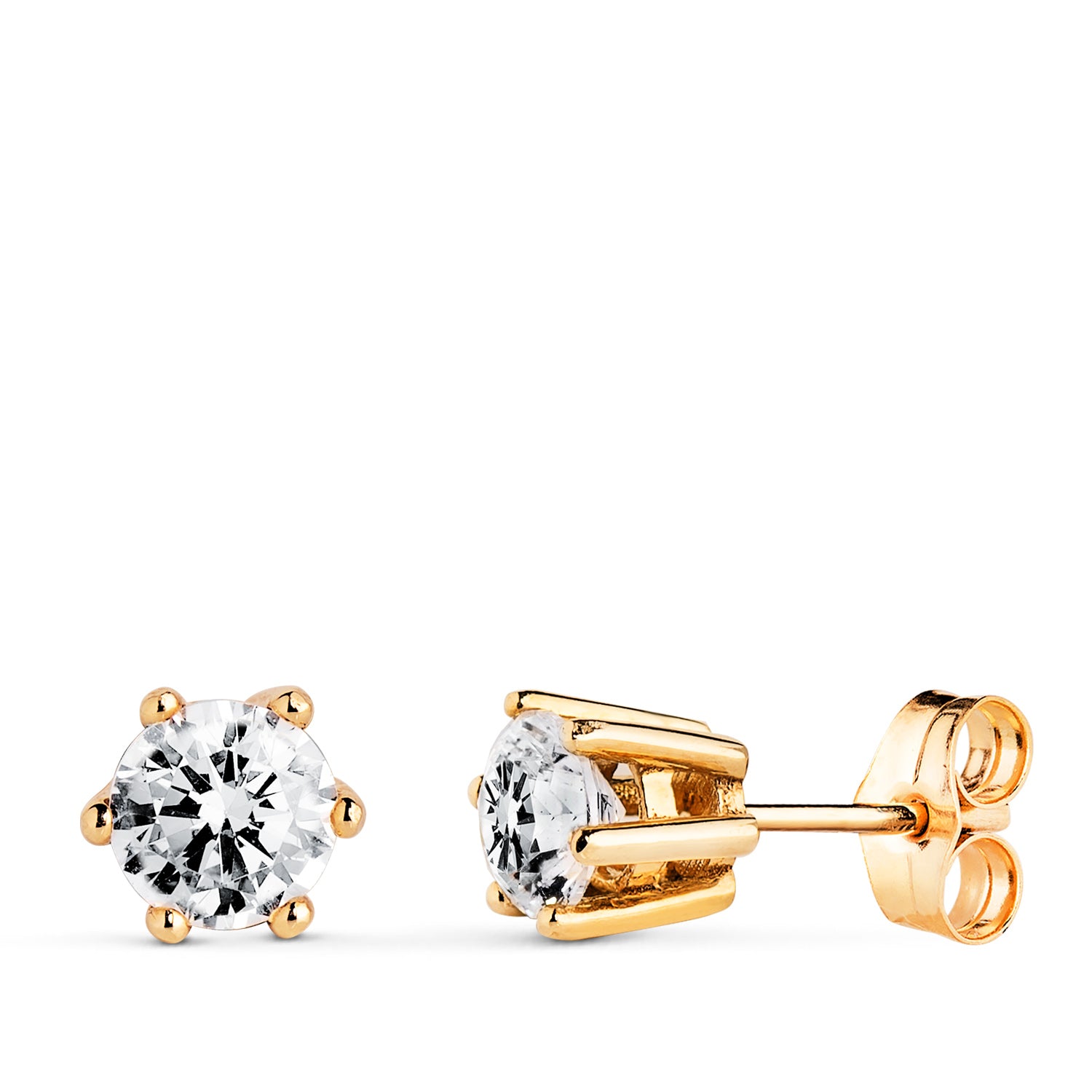 Boucles d'oreilles en Or Jaune 18 Carats, 6 Griffes, avec Zircone Synthétique. Dimensions : 7 X 6,5 Mm. Fermoir à Pression.