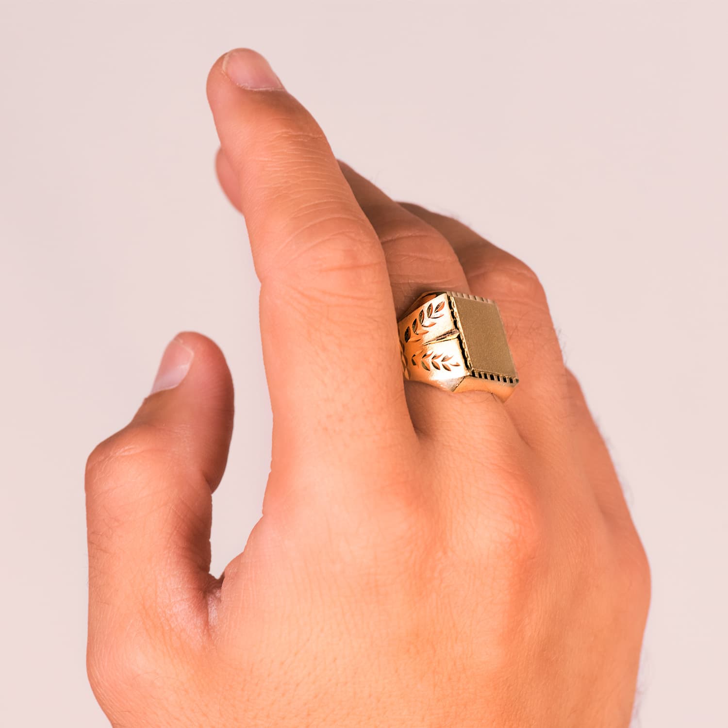 18K Yellow Gold Diamond Men's Signet Ring 18X16 mm