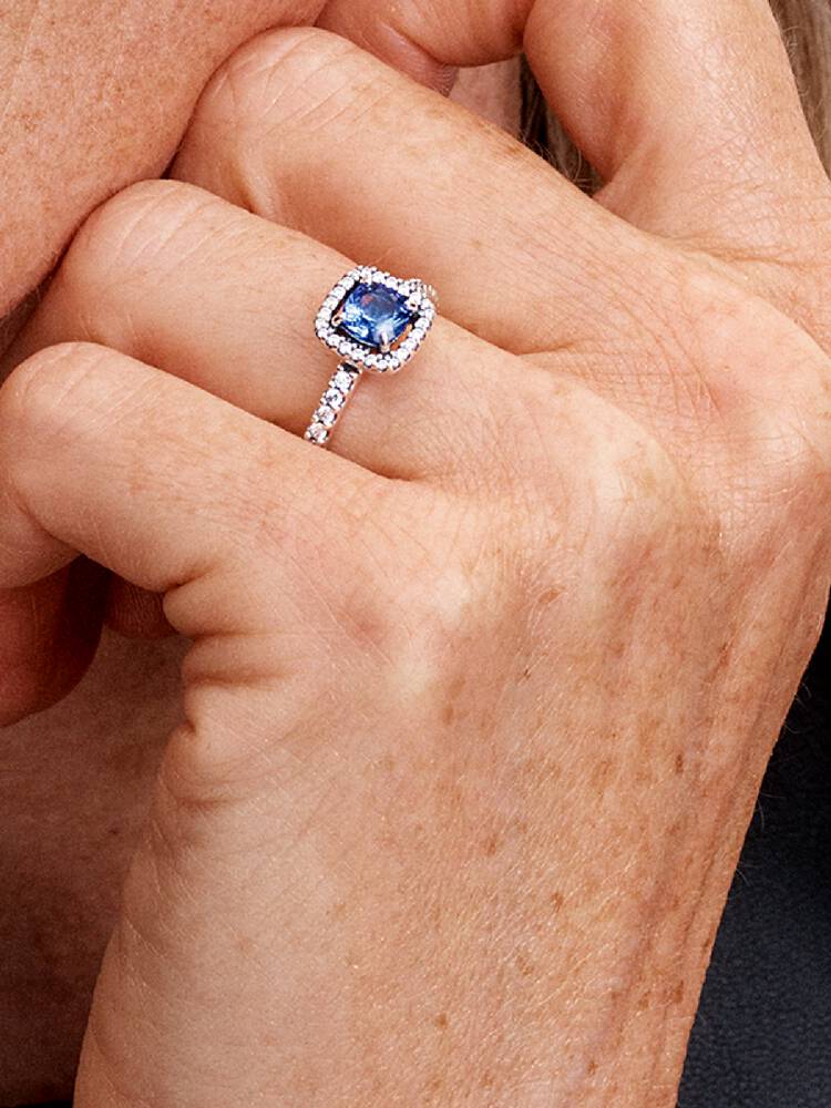 Glitrende Firkantet Blå Halo Ring | Pandora