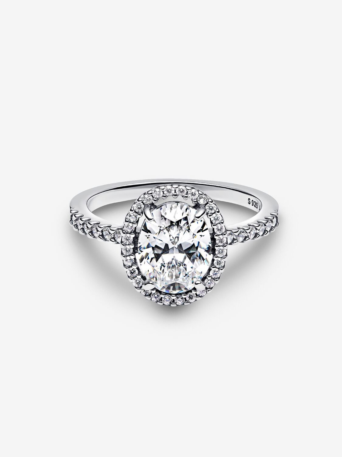 Spectacular Sparkling Oval Halo Ring | Pandora