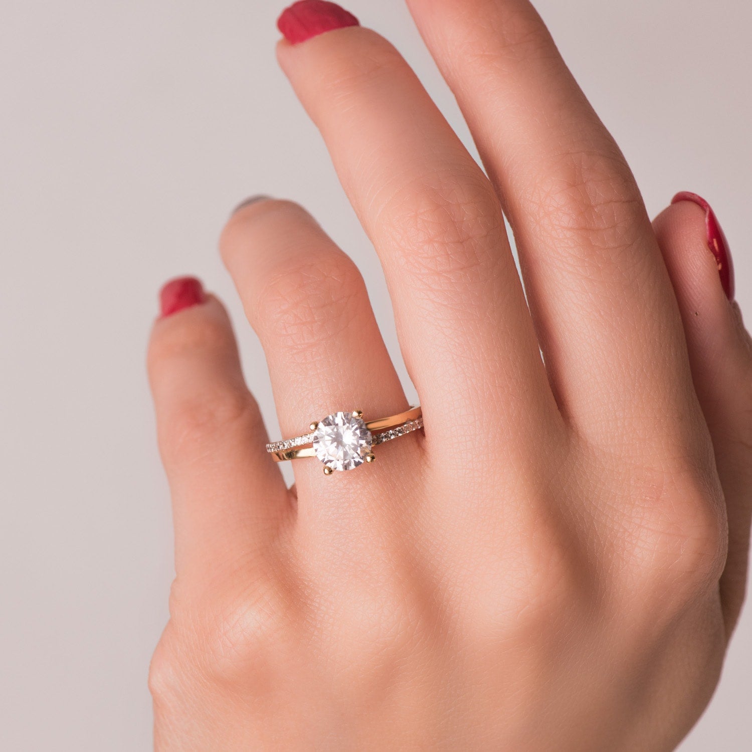 18K Yellow Gold Zircon Solitaire Ring 7.00 20-P