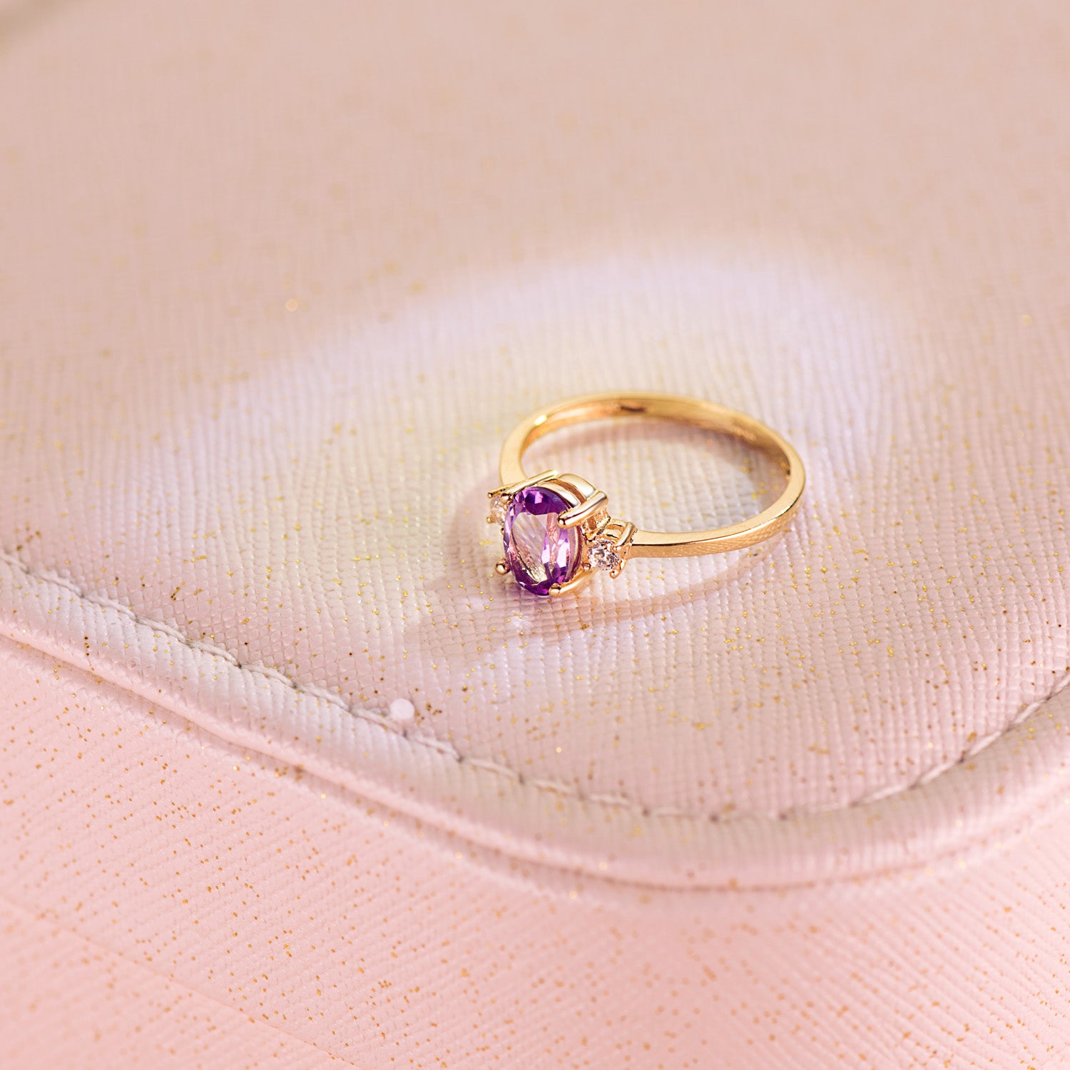 18K Bague Or Jaune Pierre Améthyste 7X5 mm et Zircons