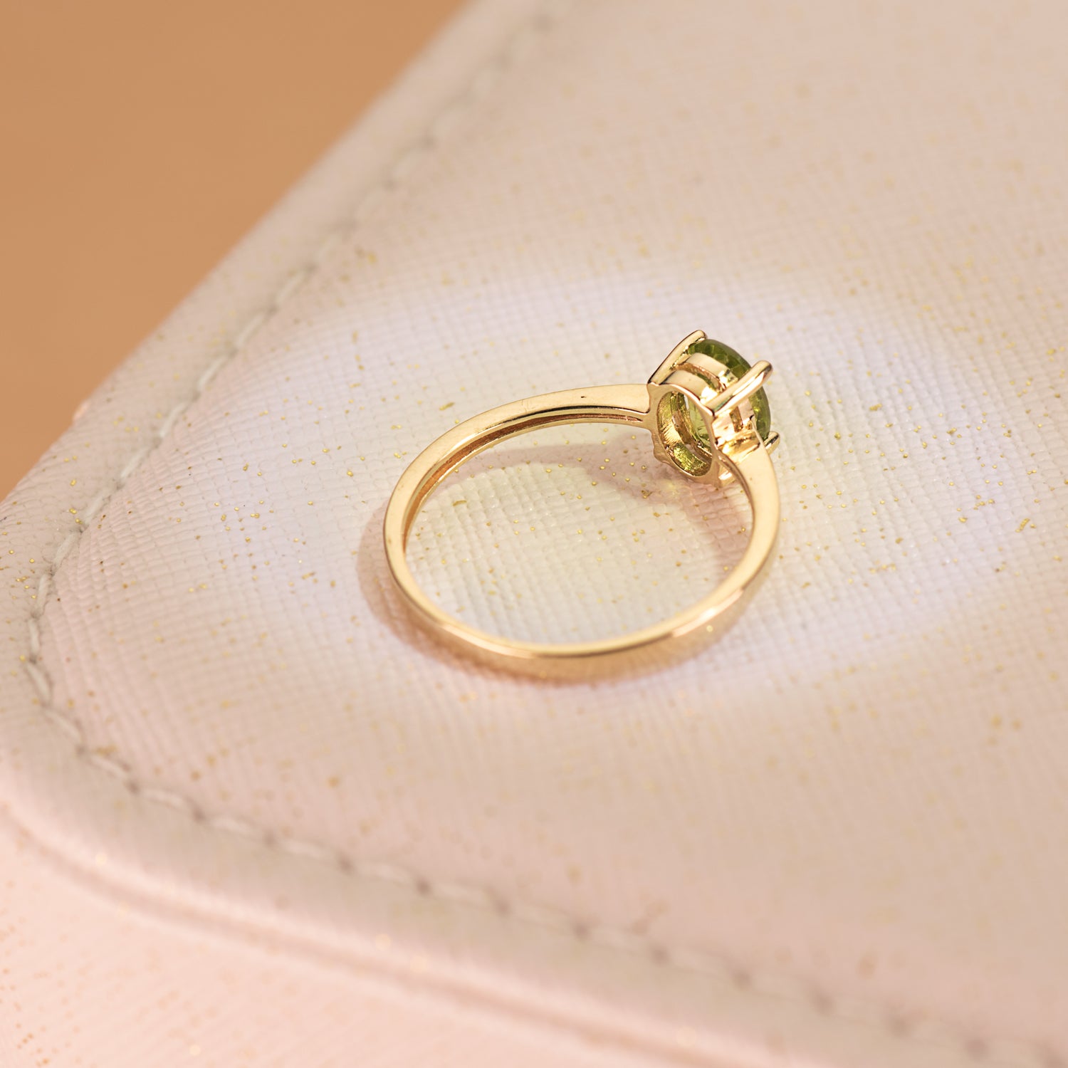 18K Gul Guld Peridot Ring 7X 5 mm Krop 2 mm