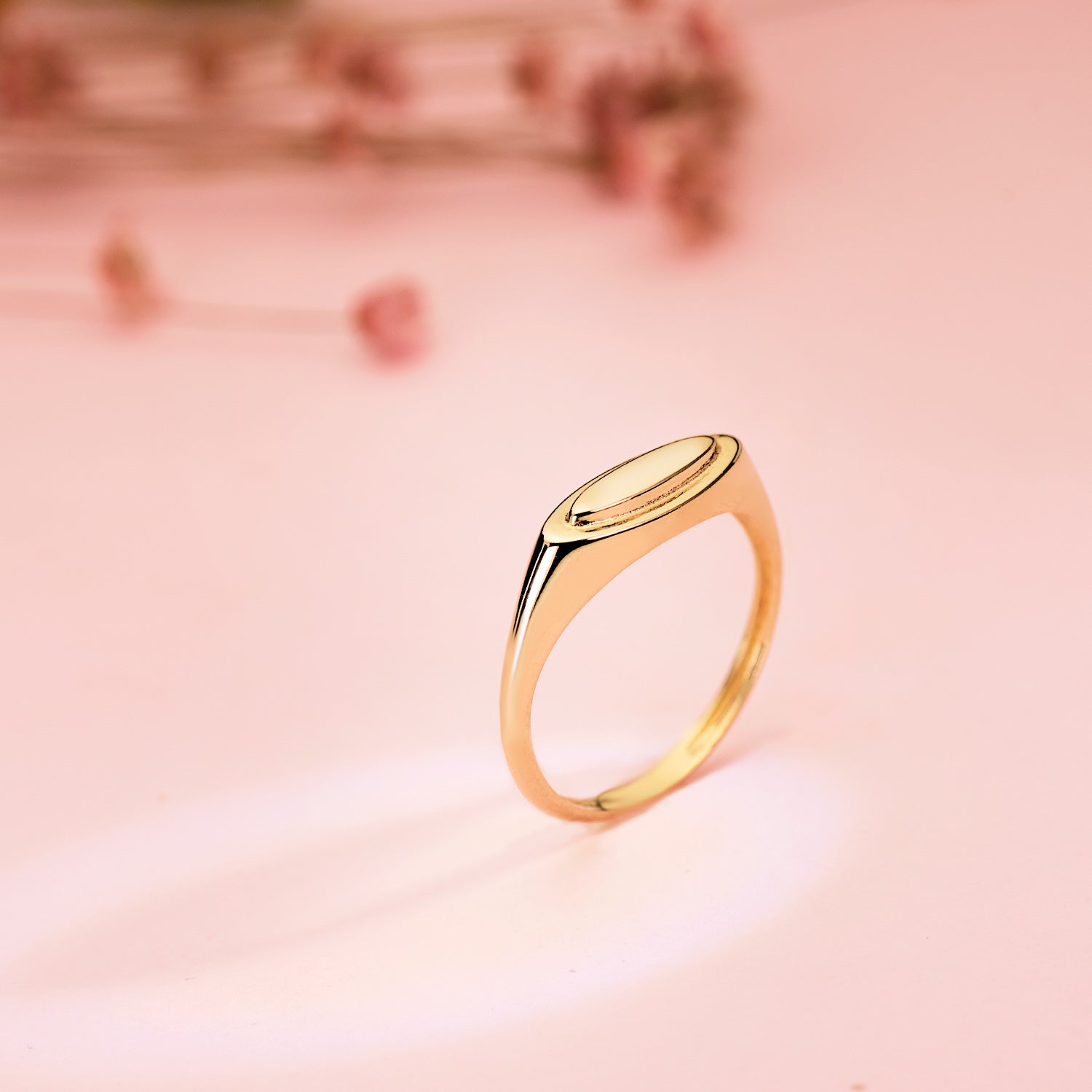 Anel de sinete com cabeça oval em ouro amarelo 18K 11 x 3 mm
