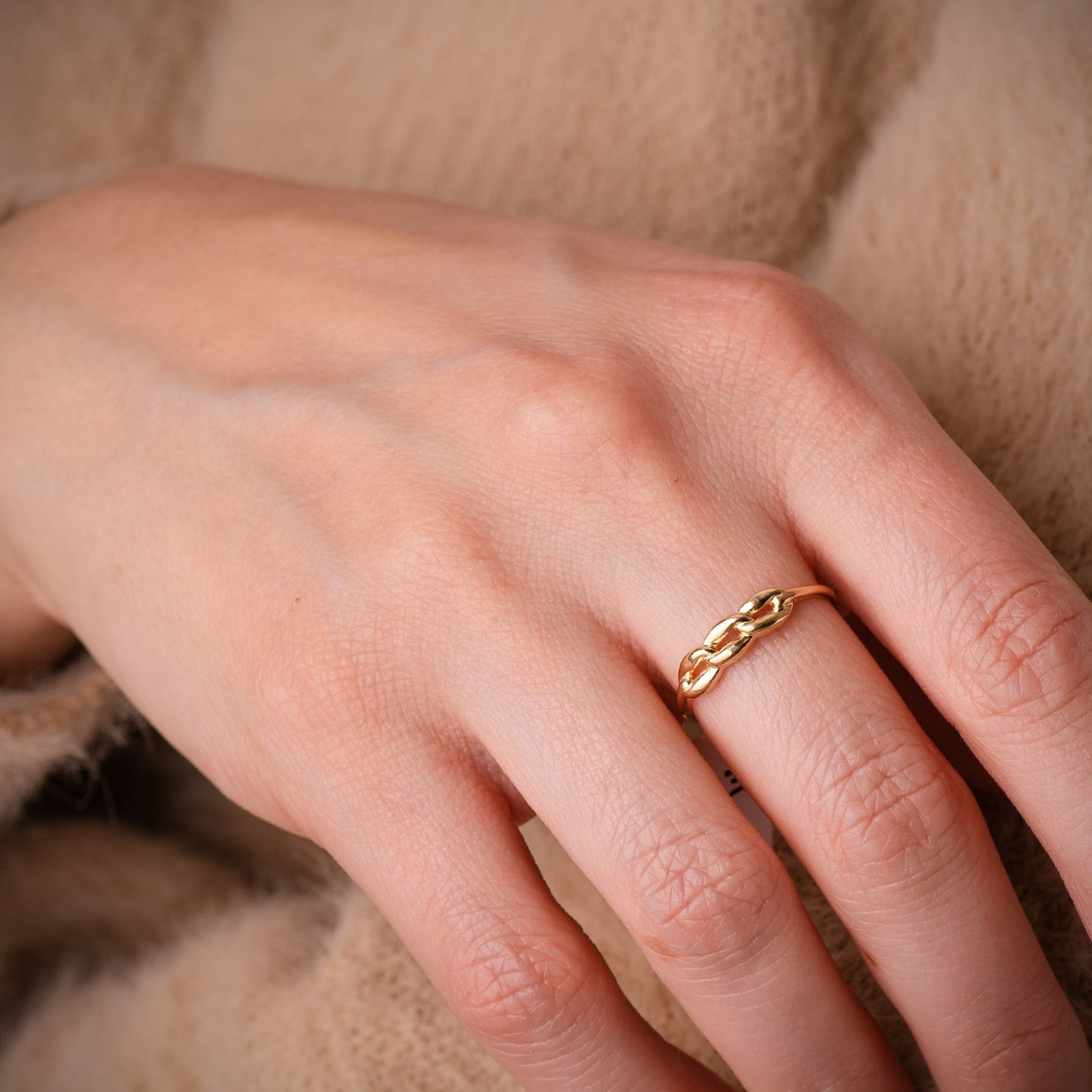 18K Two-tone Gold Ring with Three Smooth Links and Cubic Zirconias Width: 4 mm
