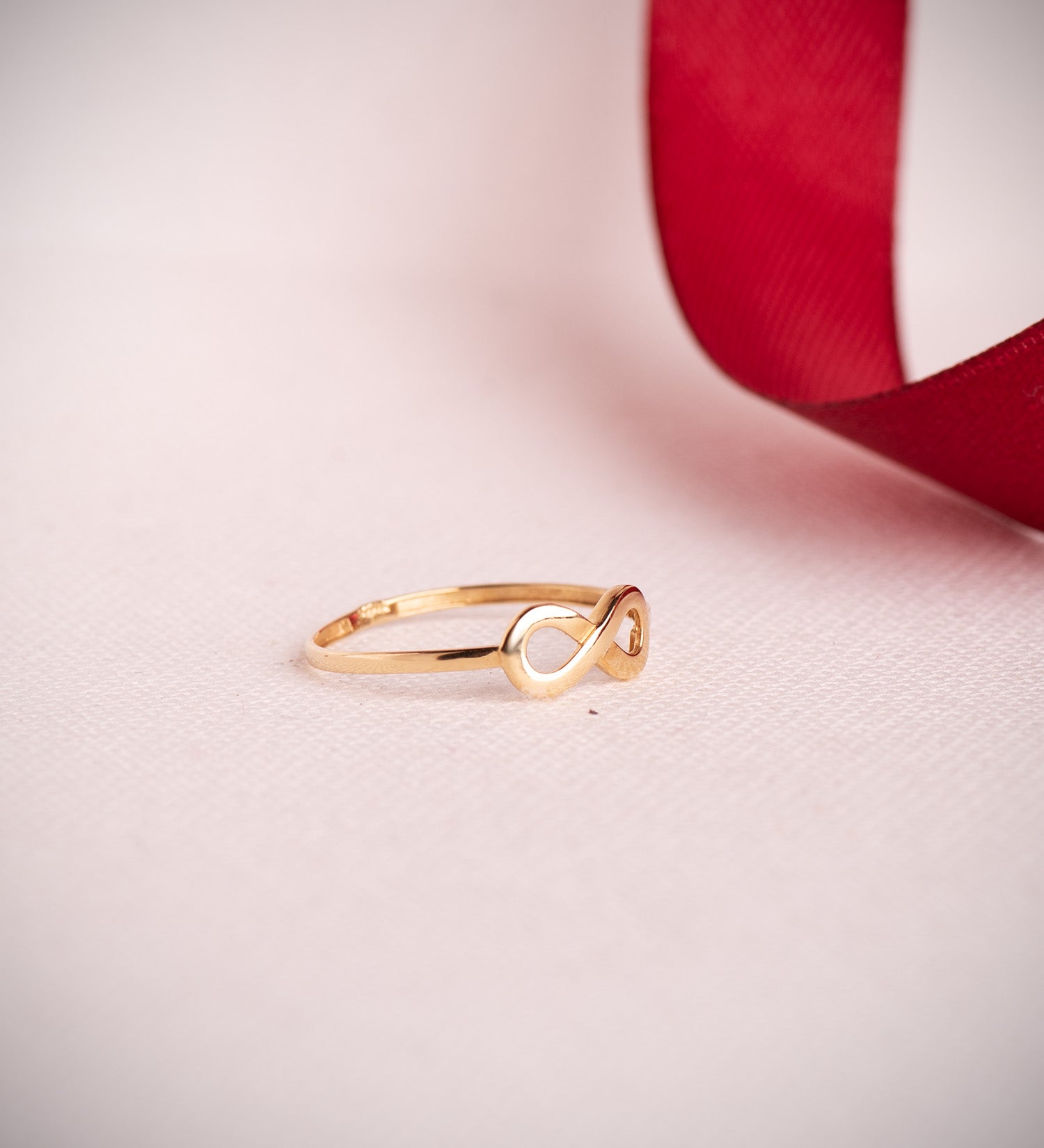 18K Yellow Gold Plain Openwork Infinity Ring 11X5 mm