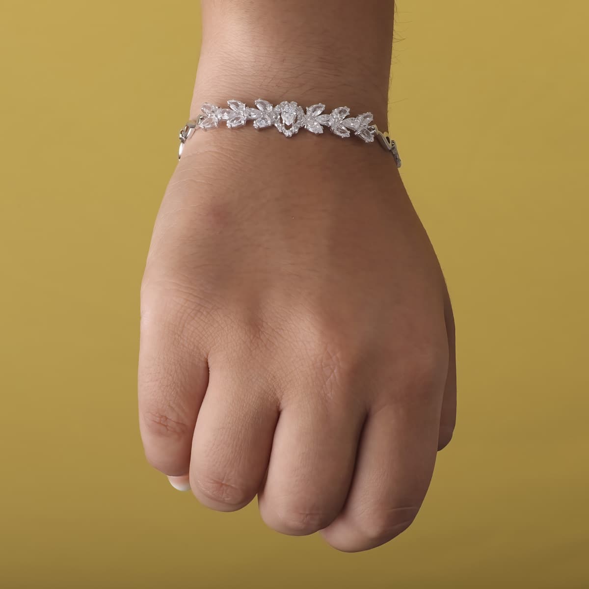 18K Bracelet en Or Blanc avec Zircons 18.50 Cm. Fermoir Mousqueton
