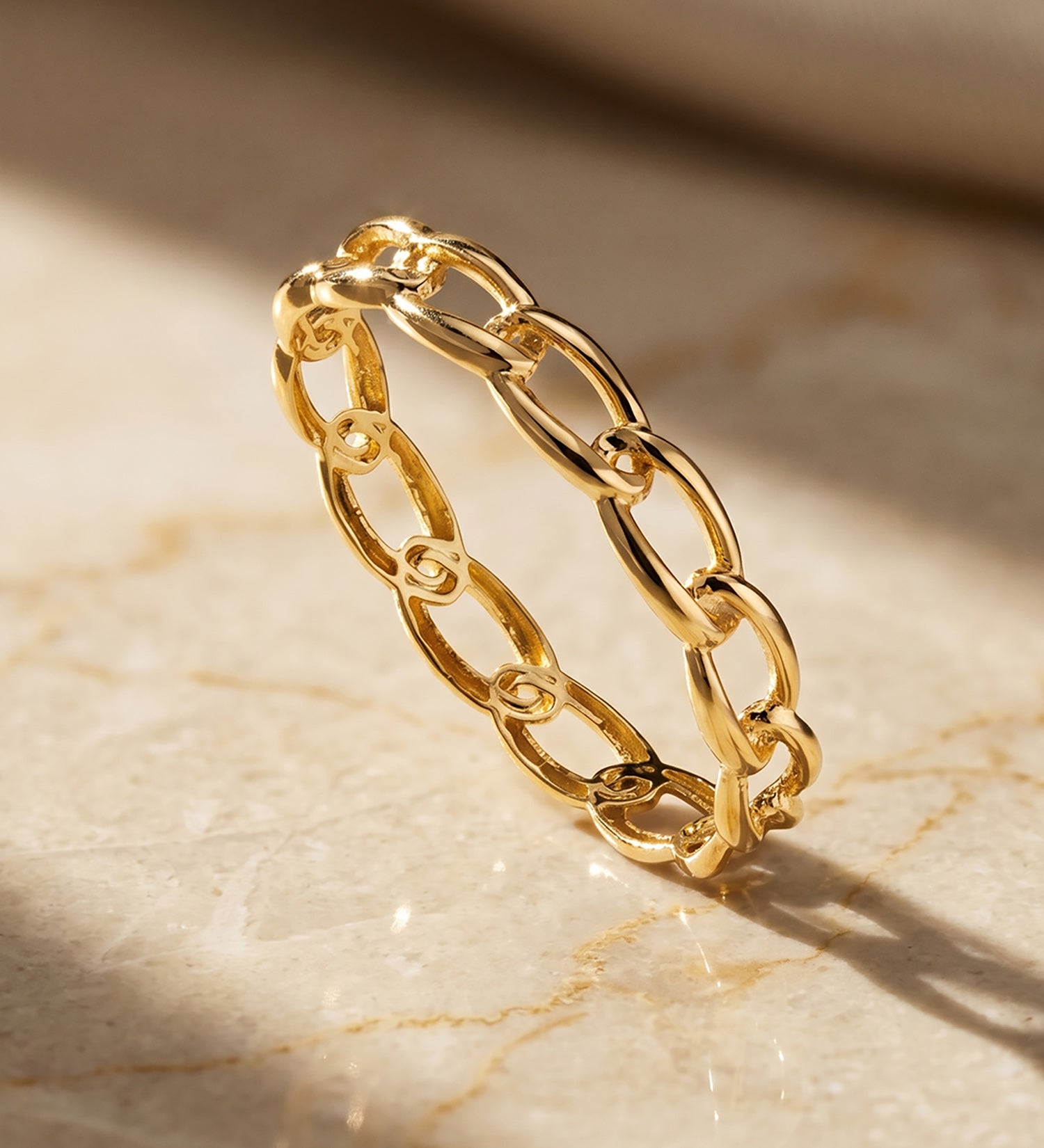 Bague en Or Jaune 18K avec Maillons Bilbao Brillants Largeur : 3 mm