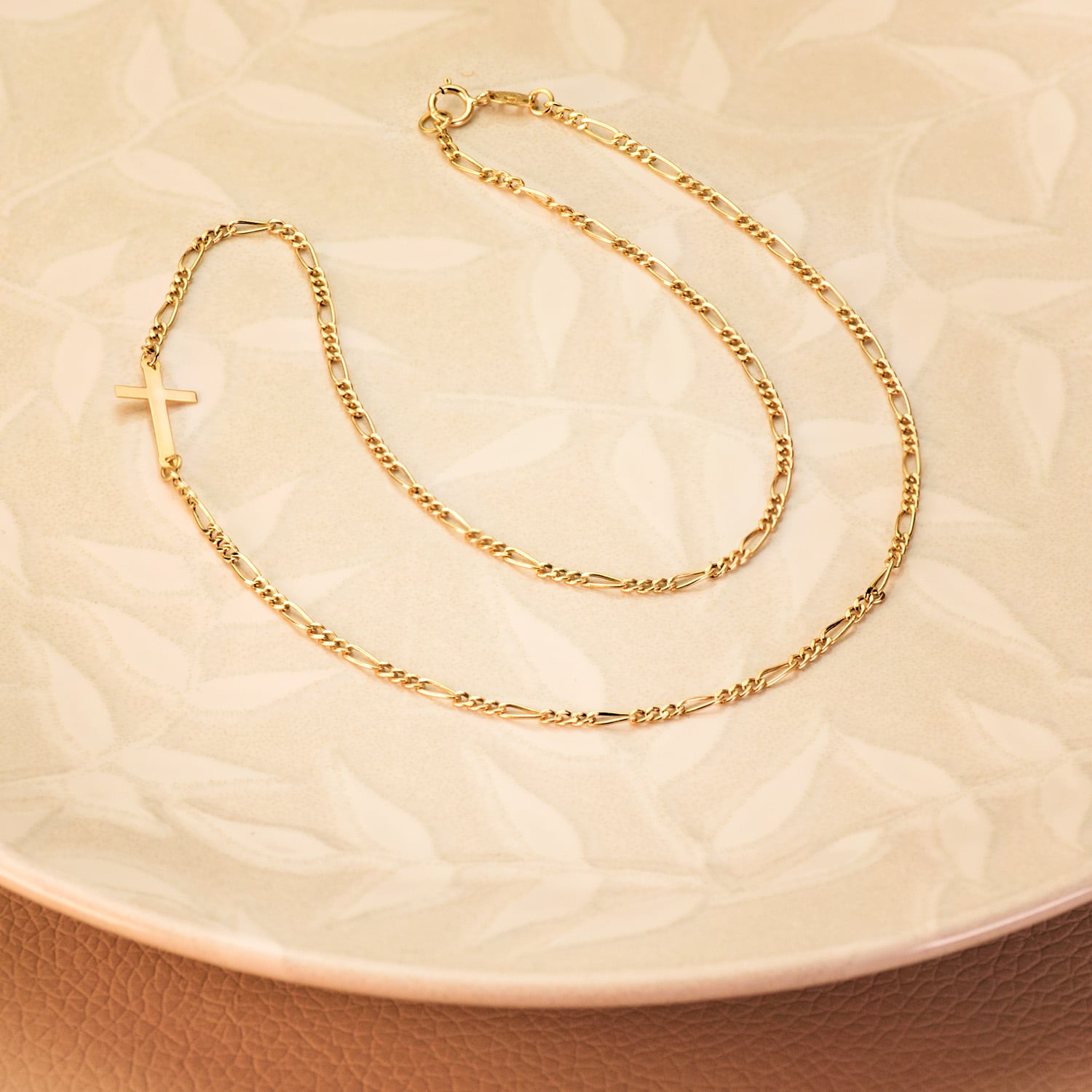 18K Collier Or Jaune avec Croix et Chaine Figaro 42 Cm