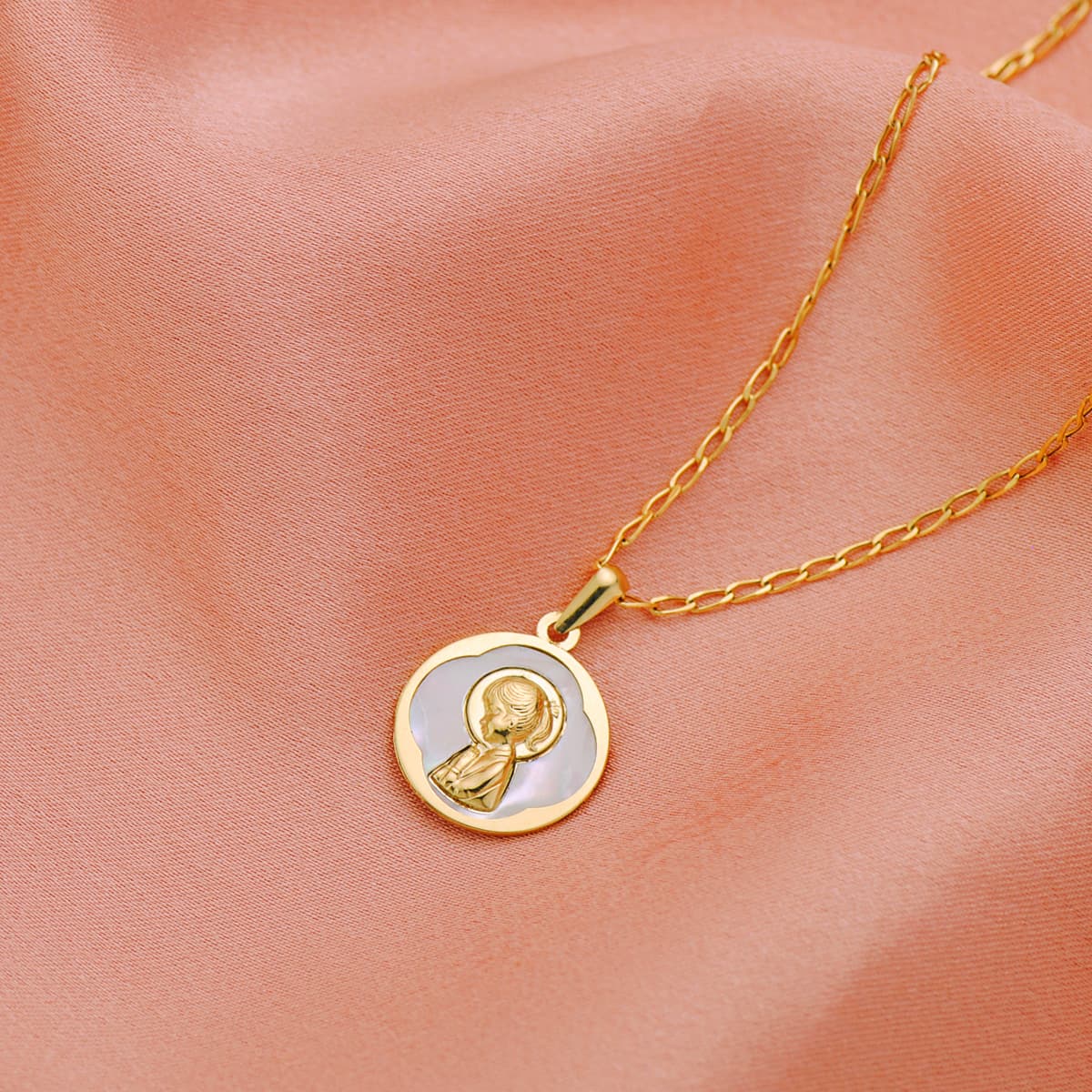 18K Médaille Ronde avec Nacre Vierge Enfant. 15 mm