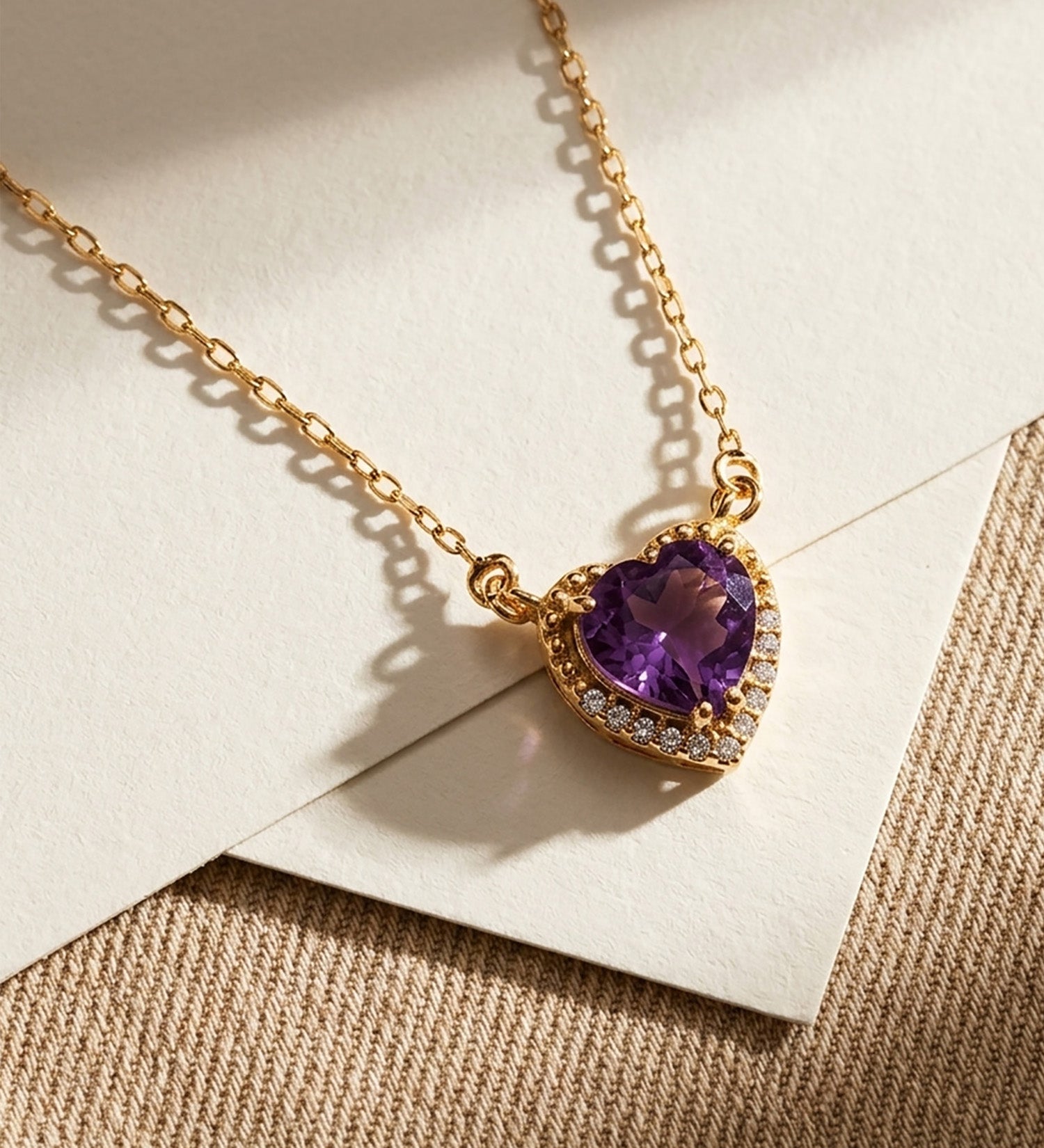 Collier Ras de Cou en Or Jaune 18K avec C?ur en Améthyste Chaîne en Zircone 7MM 40-2CM