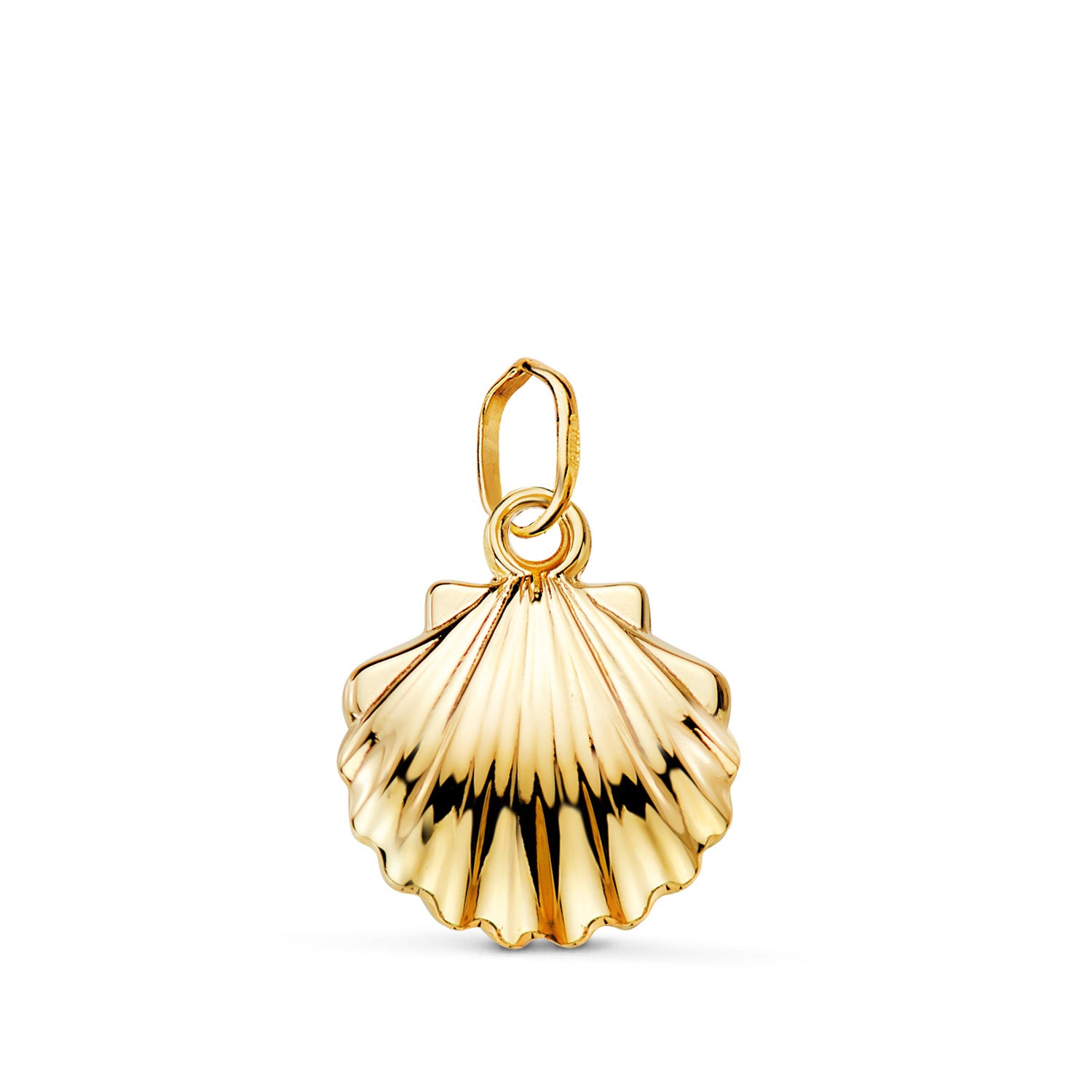 Pendentif en Or Jaune 18 Carats Représentant Un Coquillage de Saint-jacques, Finition Brillante. Dimensions : 16,5 X 14 mm