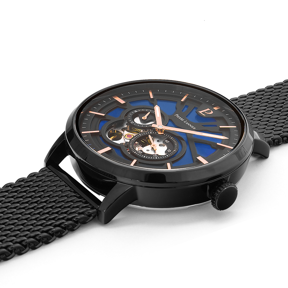 Glanzende blauwe wijzerplaat, roségoudkleurige wijzers, tijdloze bezel Pierre Lannier 335B469