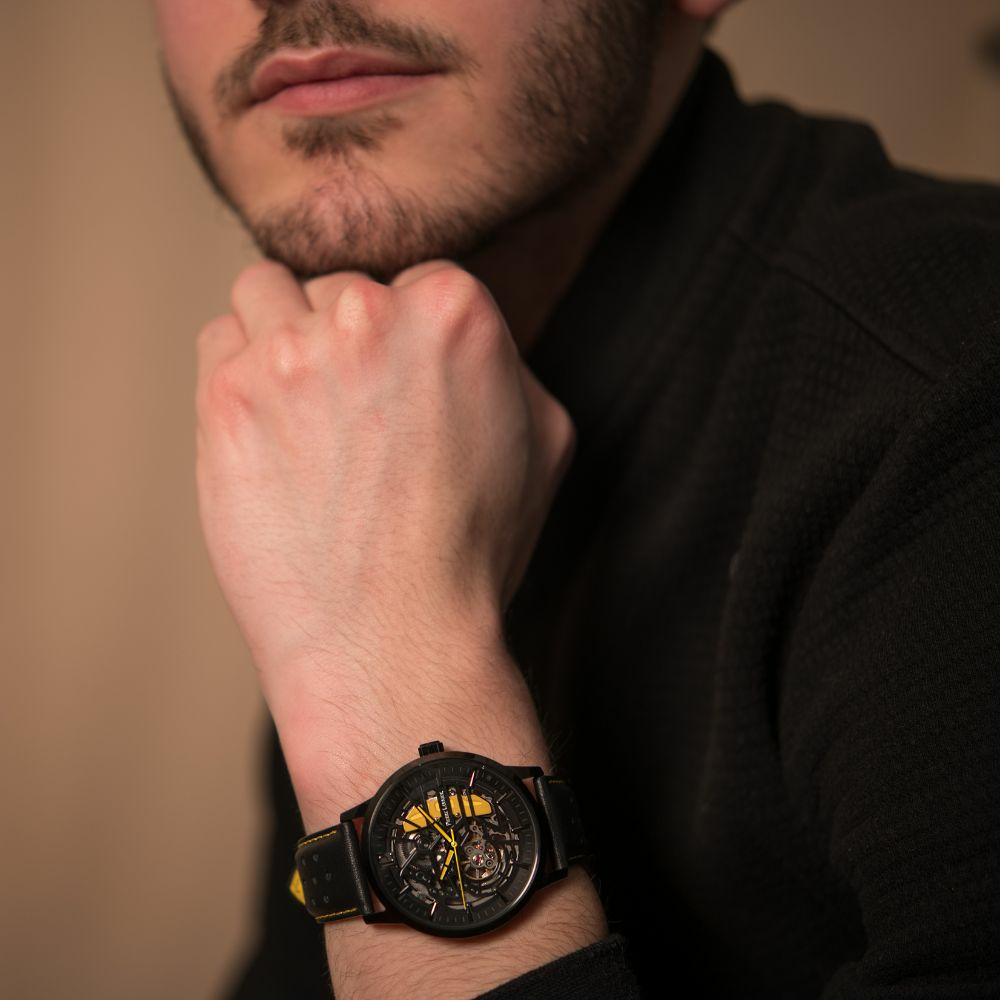 Montre homme Pierre Lannier PADDOCK 338A443 – cadran noir bracelet cuir perforé noir – vue 2