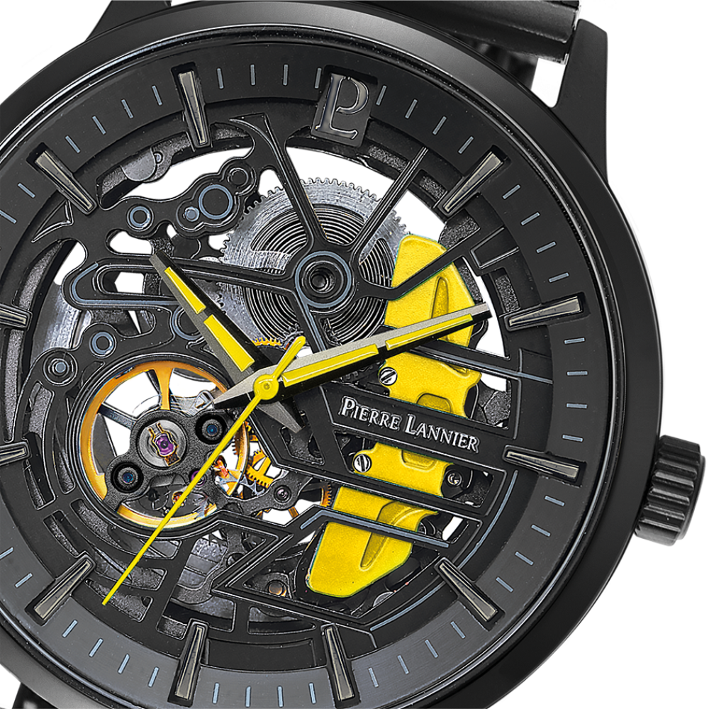 Halfmat zwarte wijzerplaat, grijs/gele wijzers, zwarte bezel Pierre Lannier 338A449