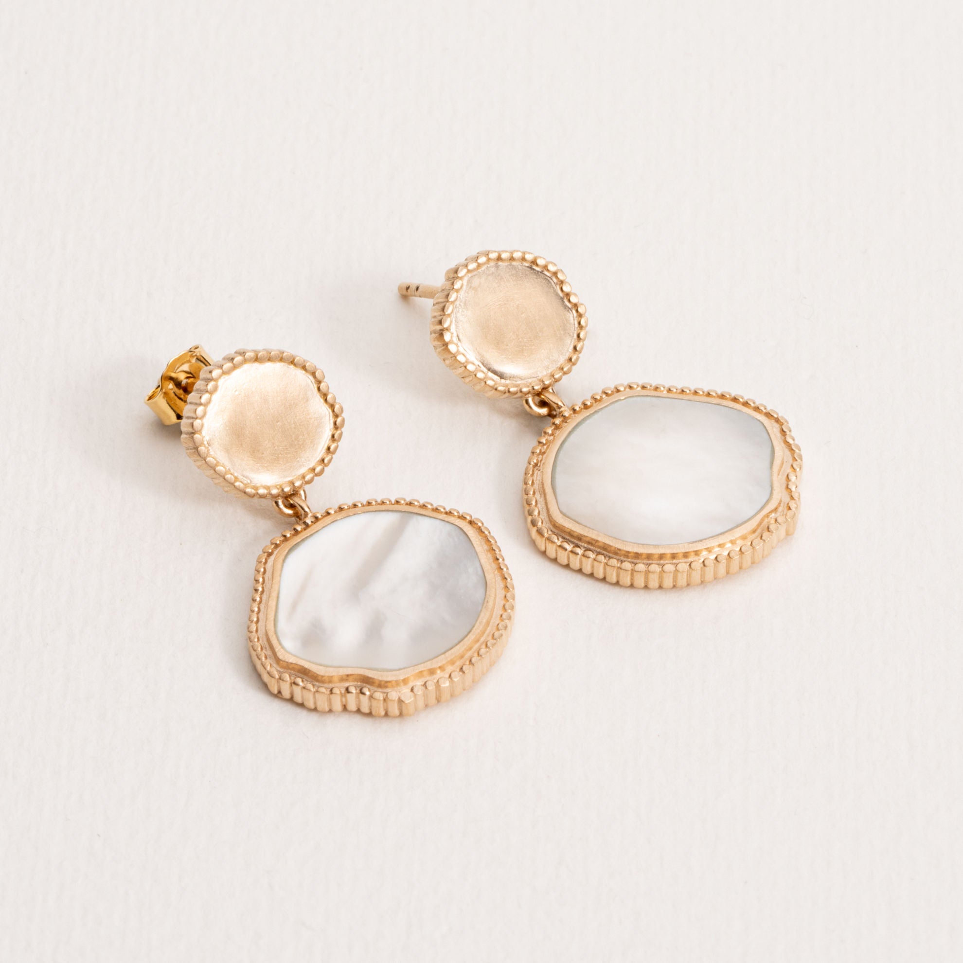 Ninon - Mother of Pearl - Gold Plated Earrings - Ana et Cha