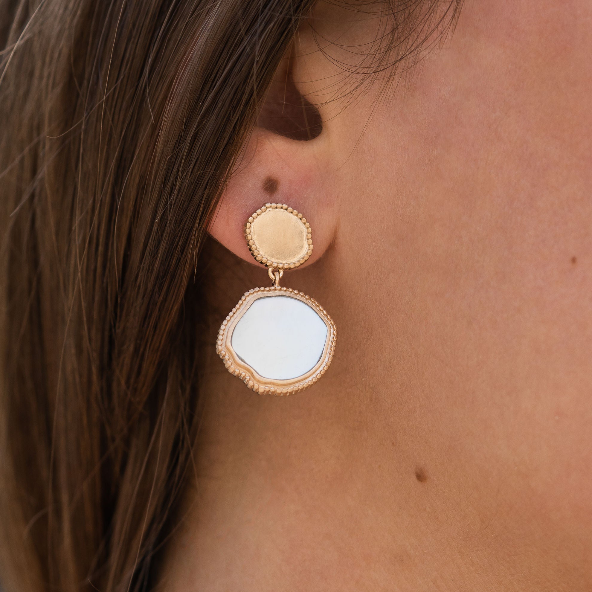 Ninon - Mother of Pearl - Gold Plated Earrings - Ana et Cha